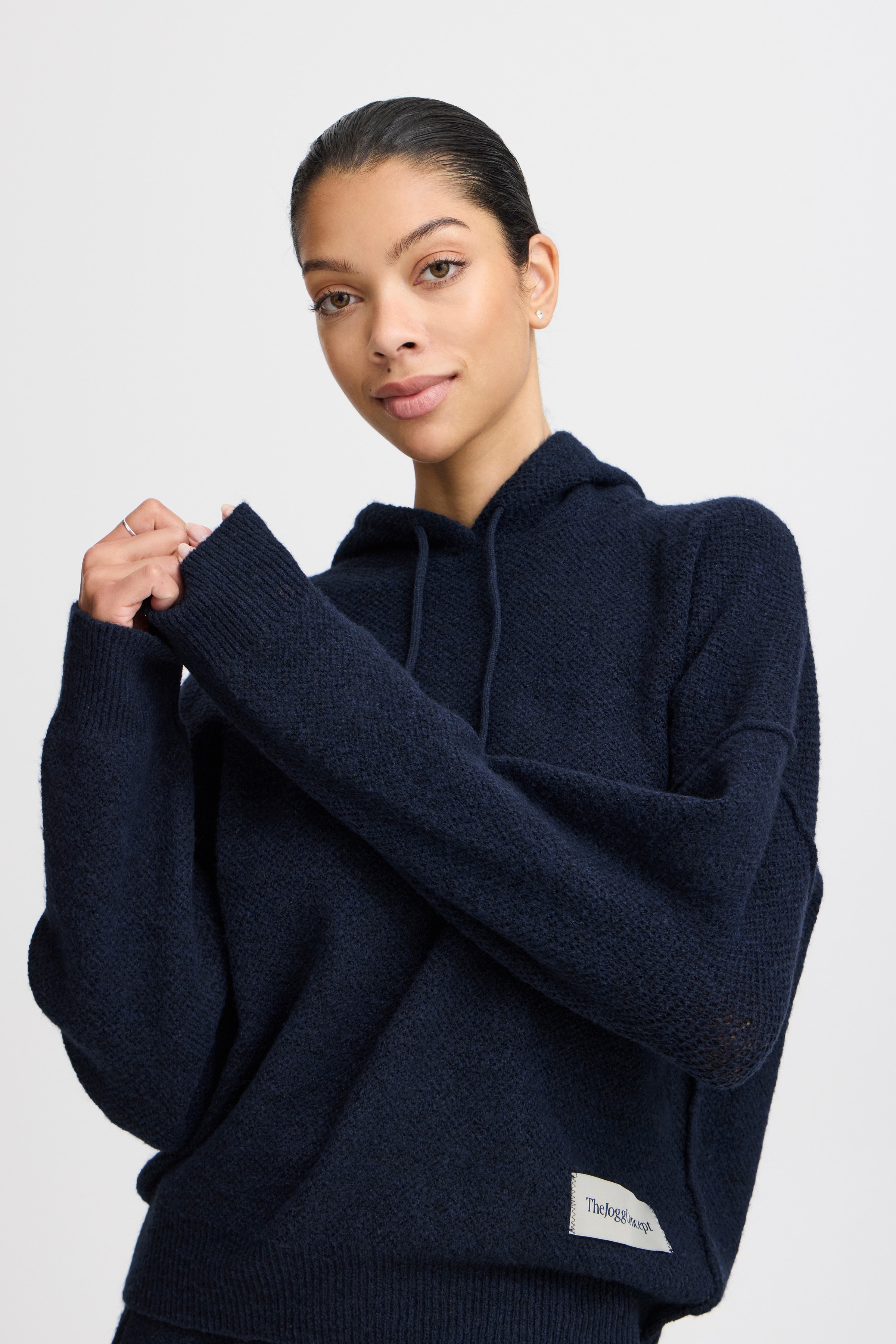 JCODA Pullover LOOKBOOK DETAIL 22800597-193933