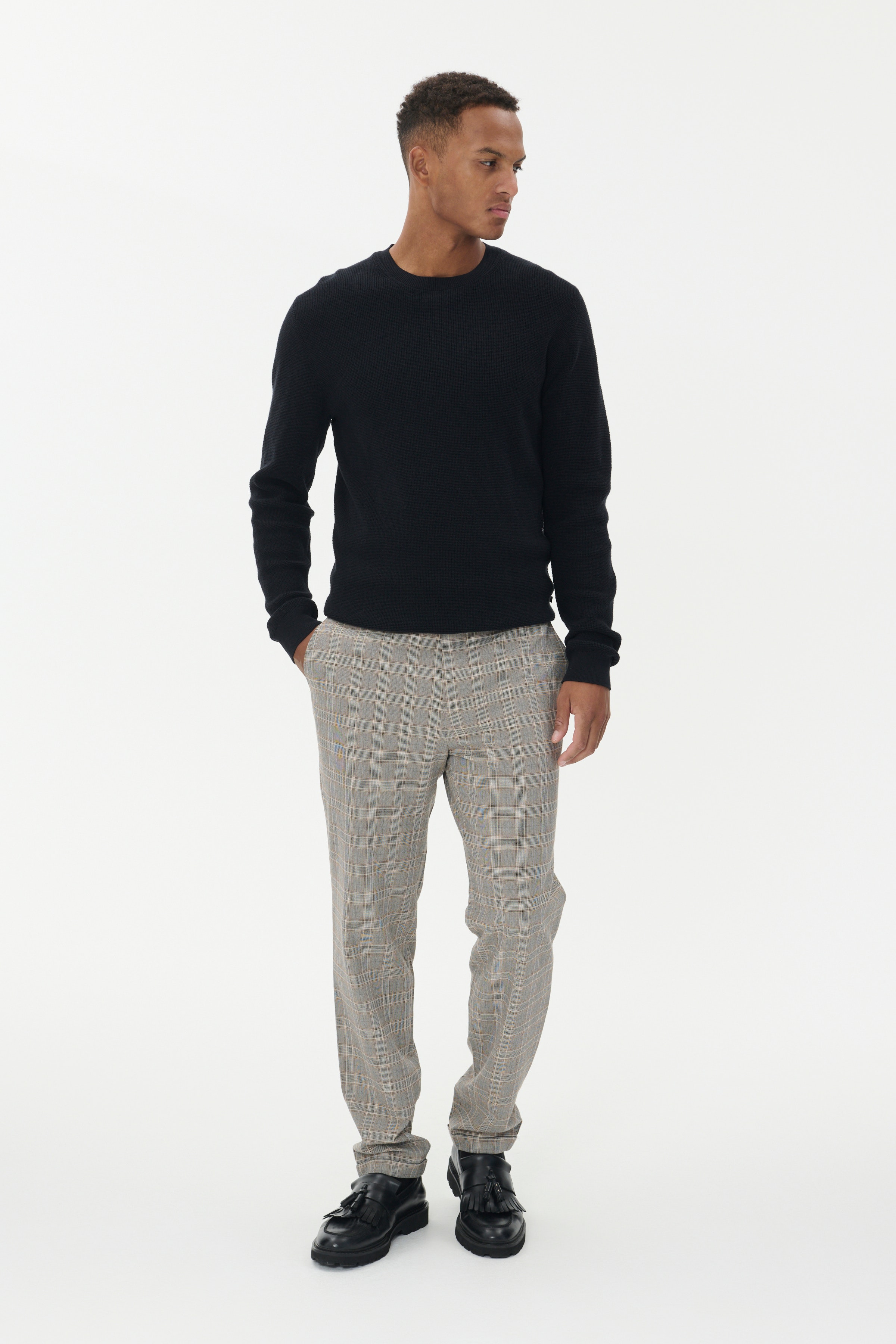 MAliam Trousers LOOKBOOK FRONT 30207329-190808