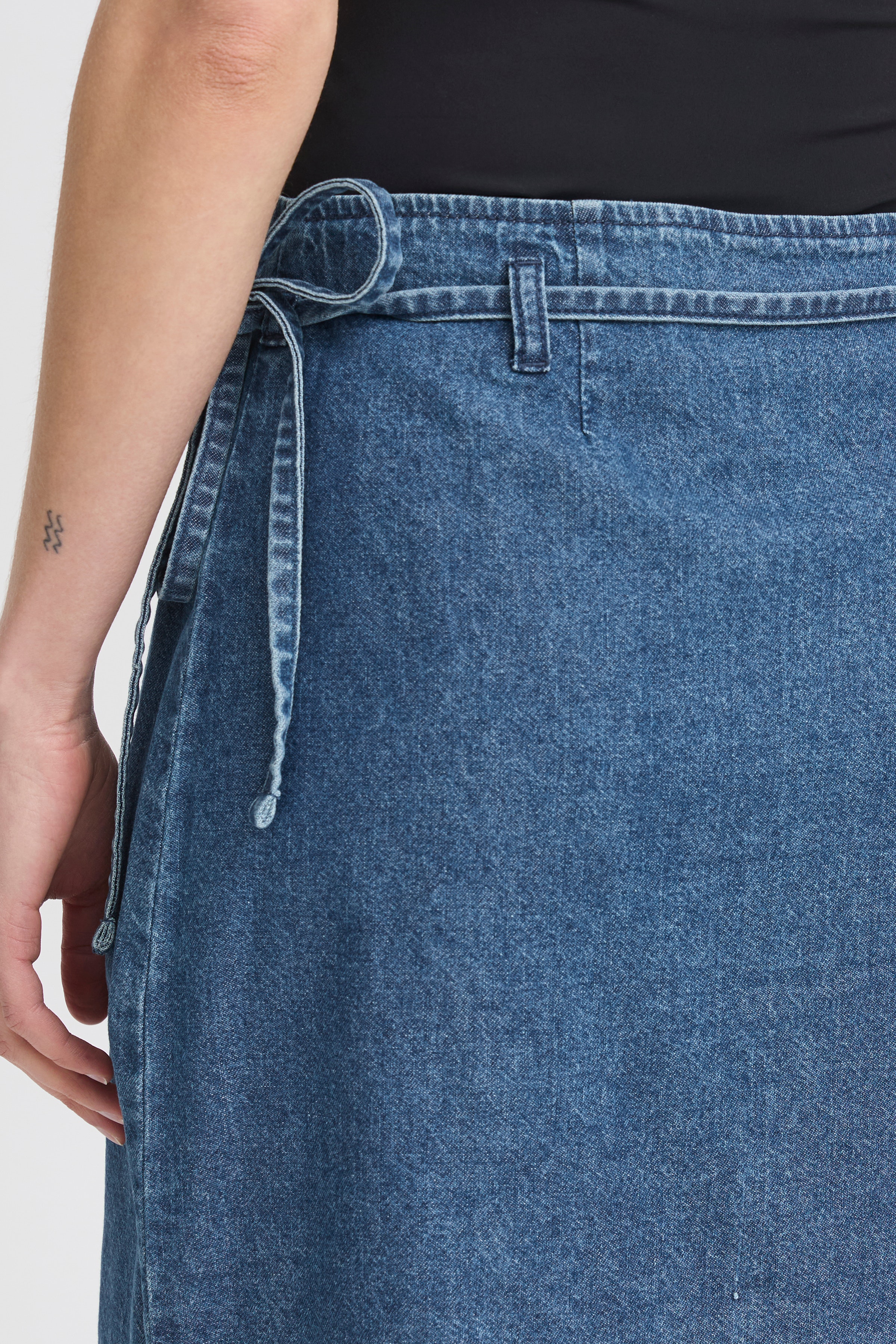 IHDALLAS Skjørt LOOKBOOK DETAIL 20123210-200339