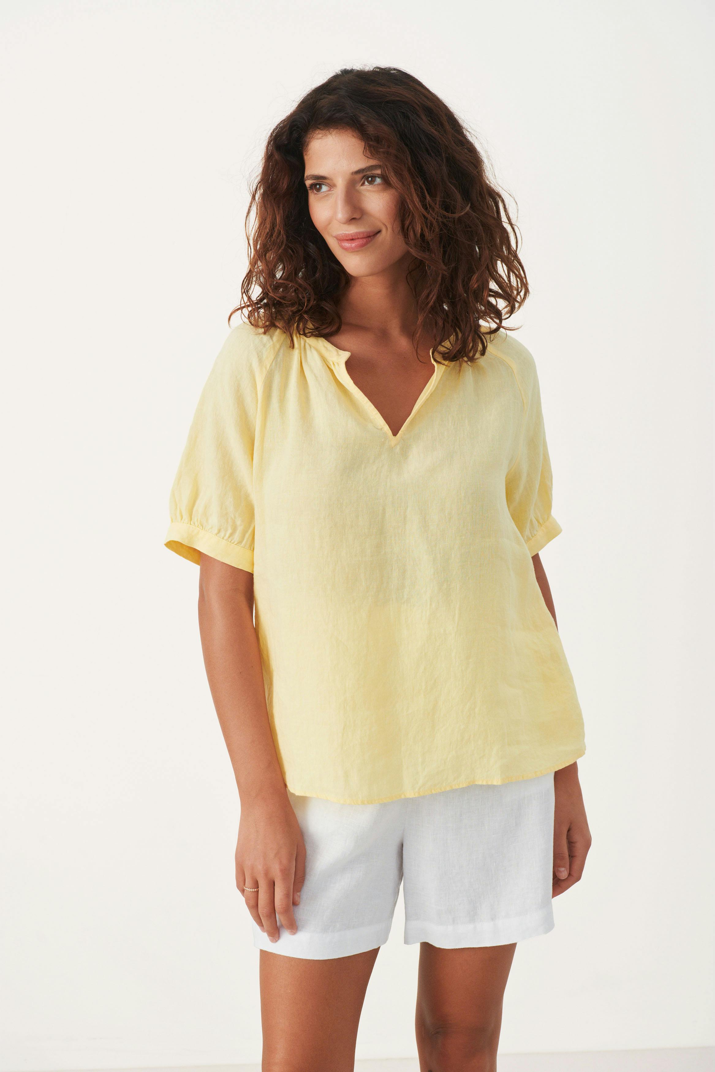 PopsyPW Short-sleeved linen blouse LOOKBOOK FRONT 30306825-120720