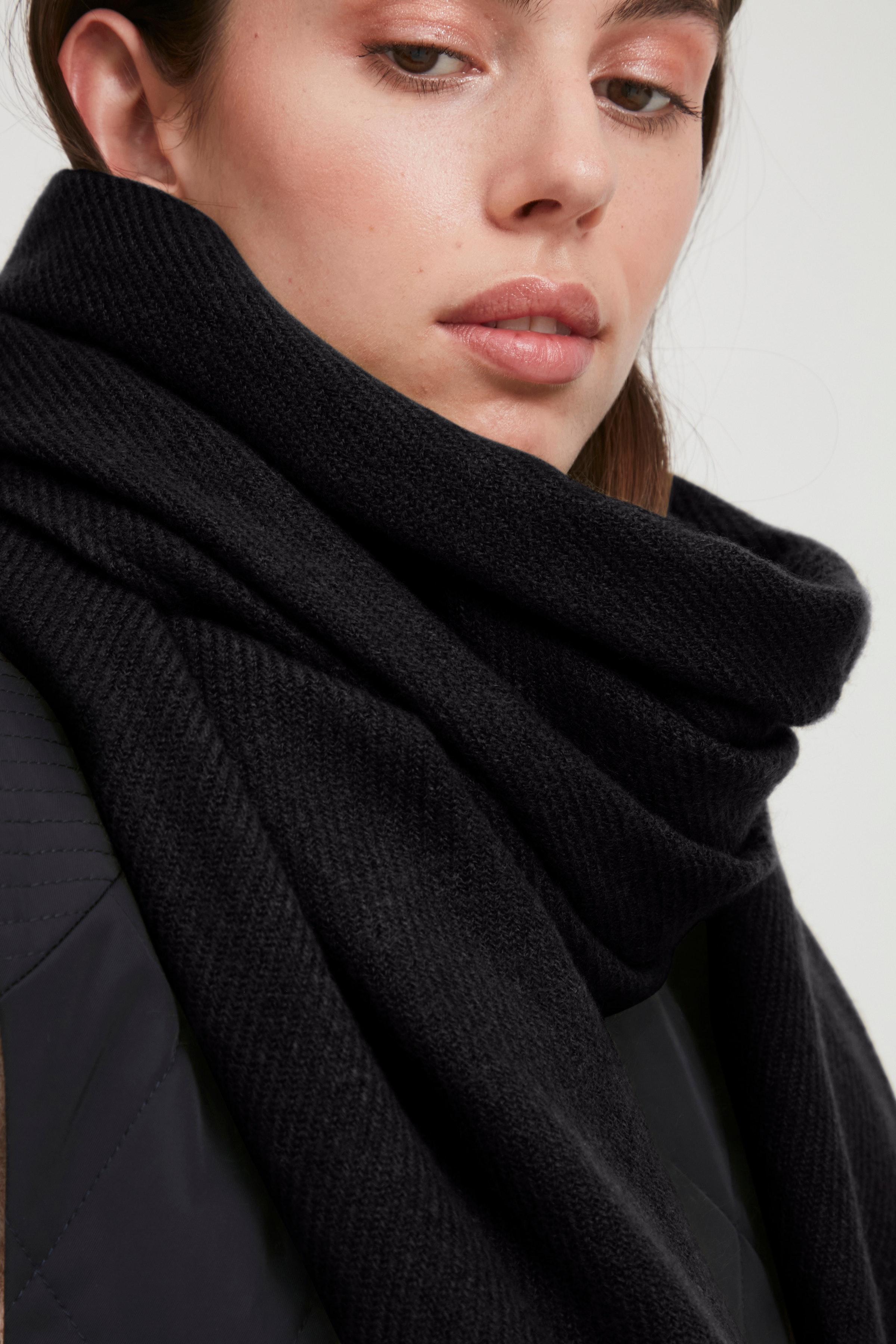 AX Skjerf LOOKBOOK DETAIL 20100968-194008