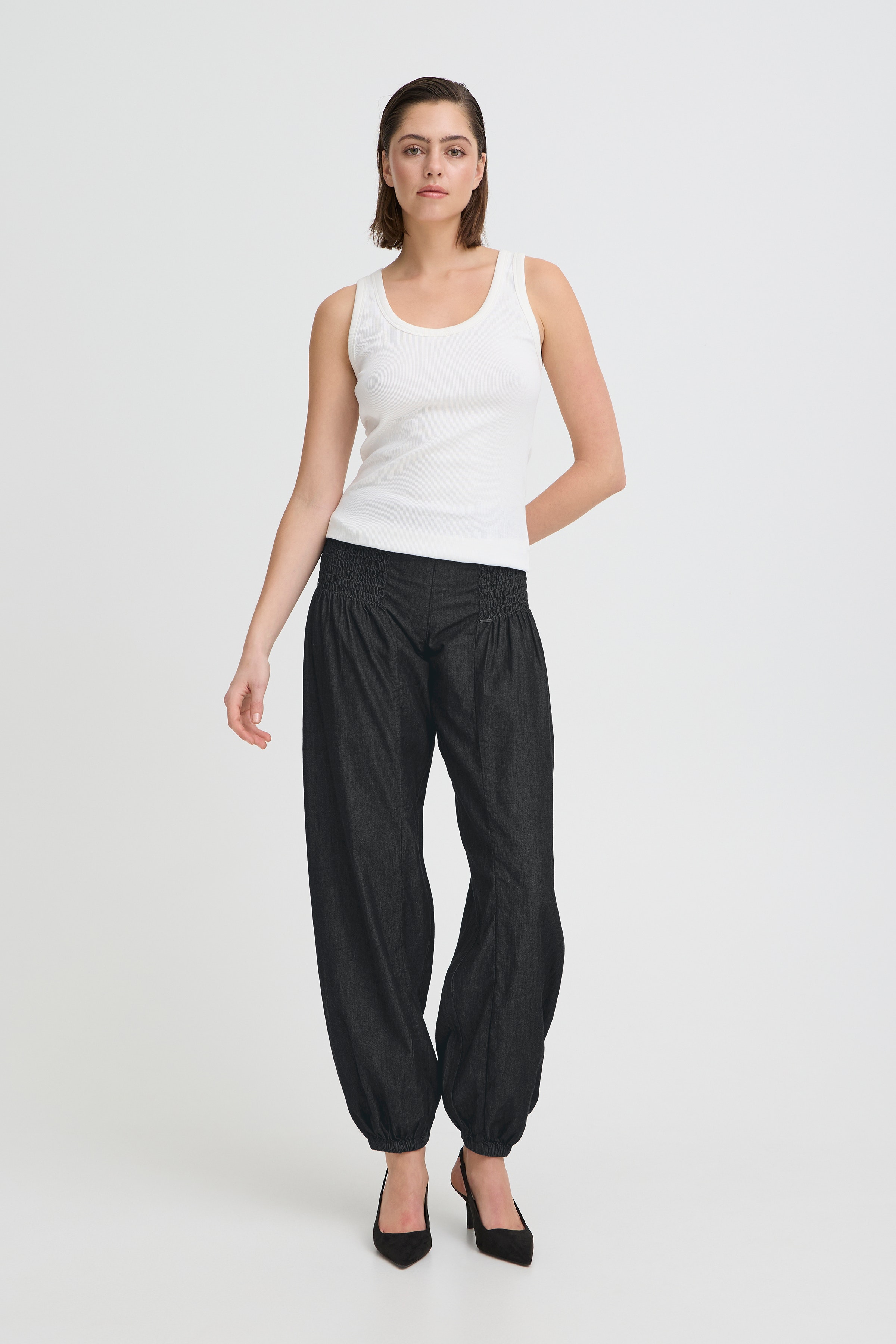Casual Hose LOOKBOOK FRONT 50200327-5001816