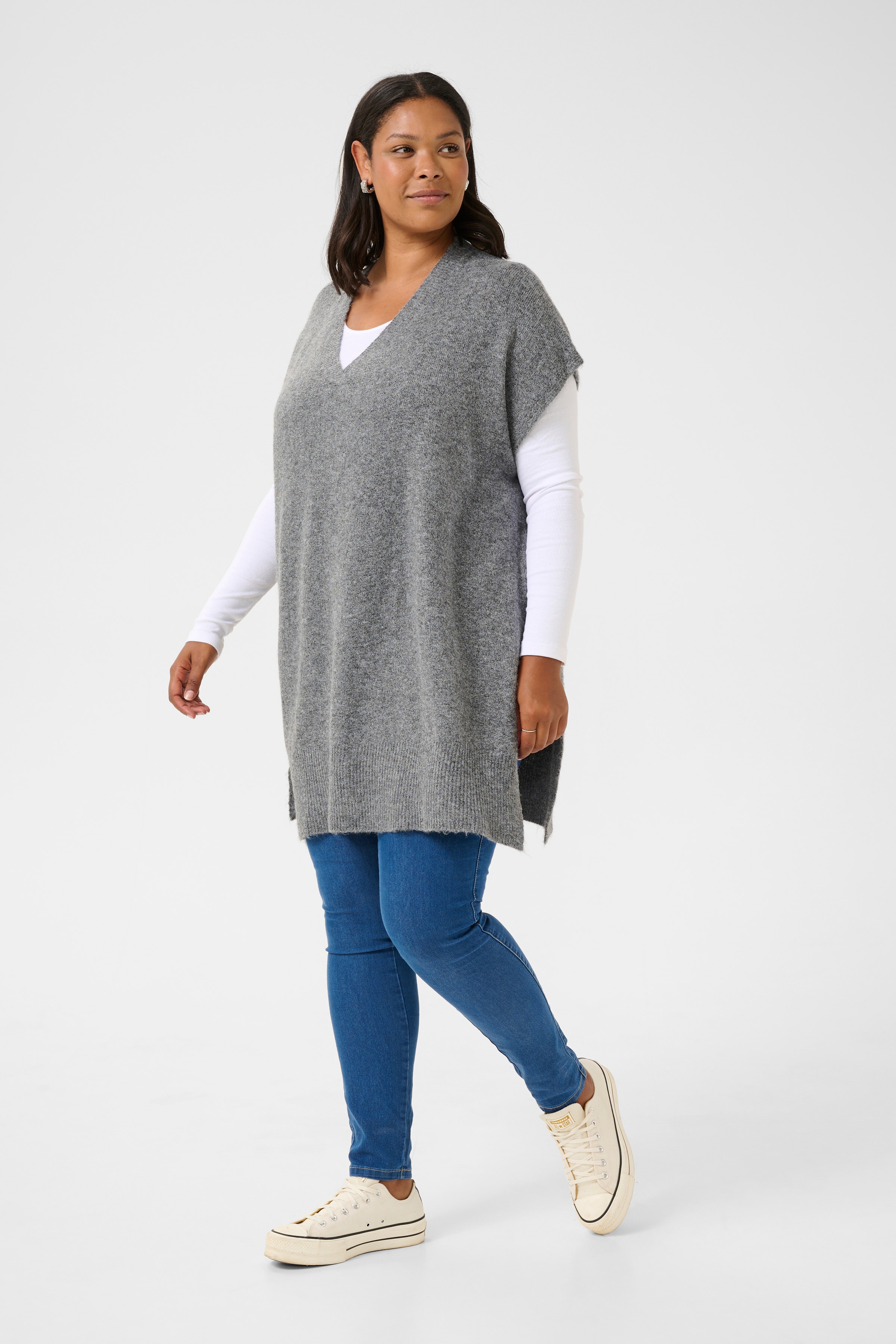 KCannett Poncho LOOKBOOK FRONT 10582738-100125