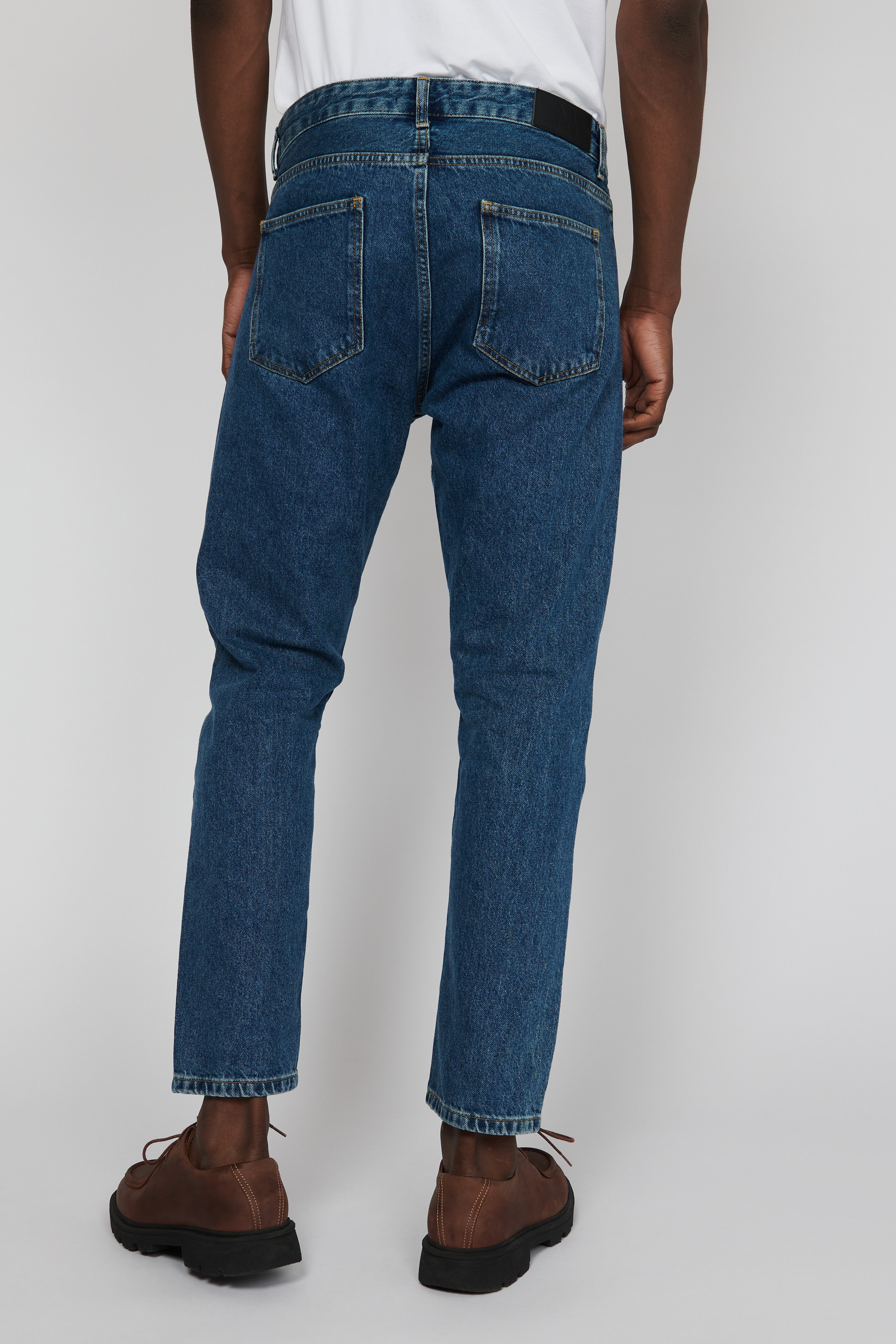 MAtrevor Jeans LOOKBOOK BACK 30206601-300280