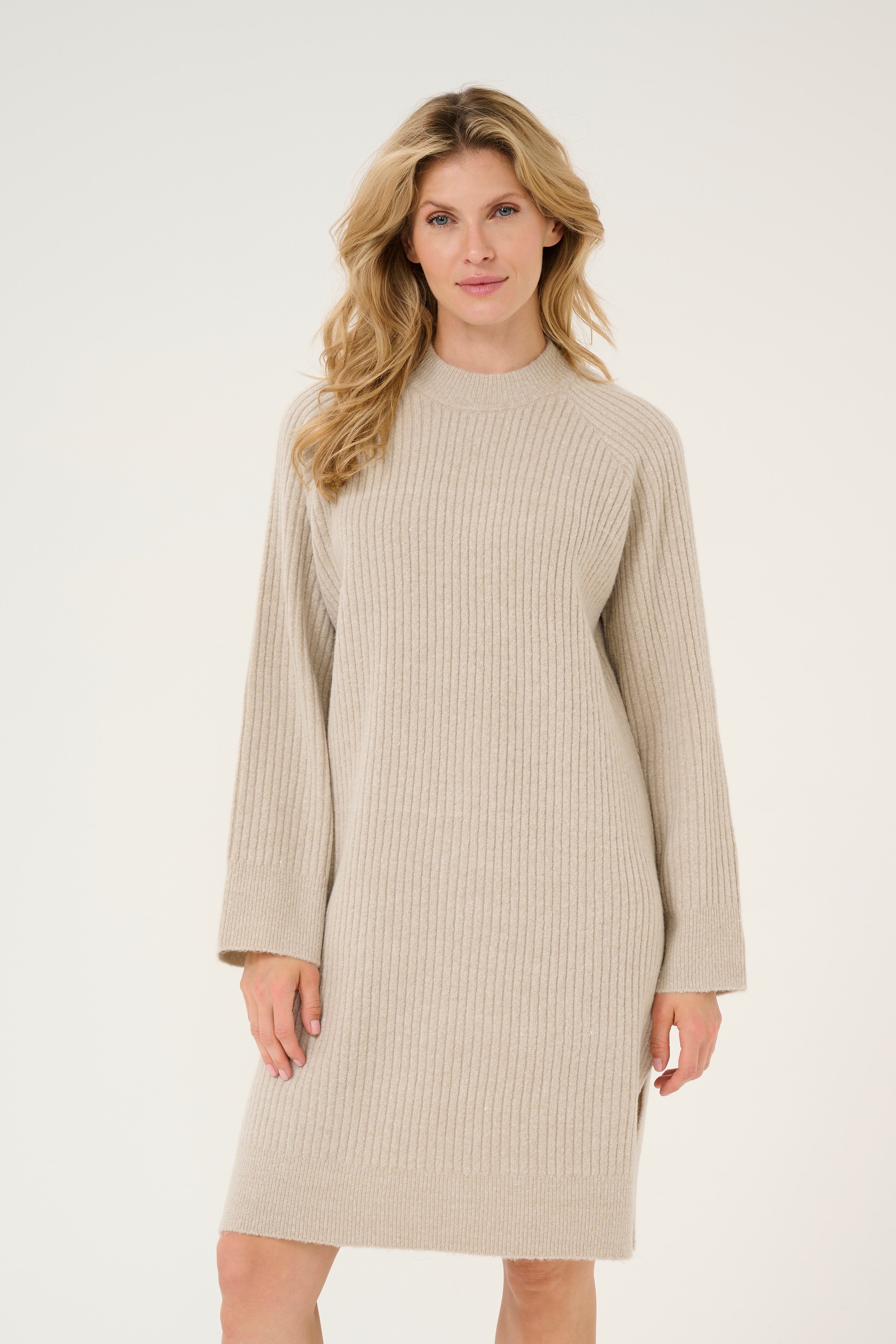 KArinya Kjole LOOKBOOK FRONT 10509084-151305