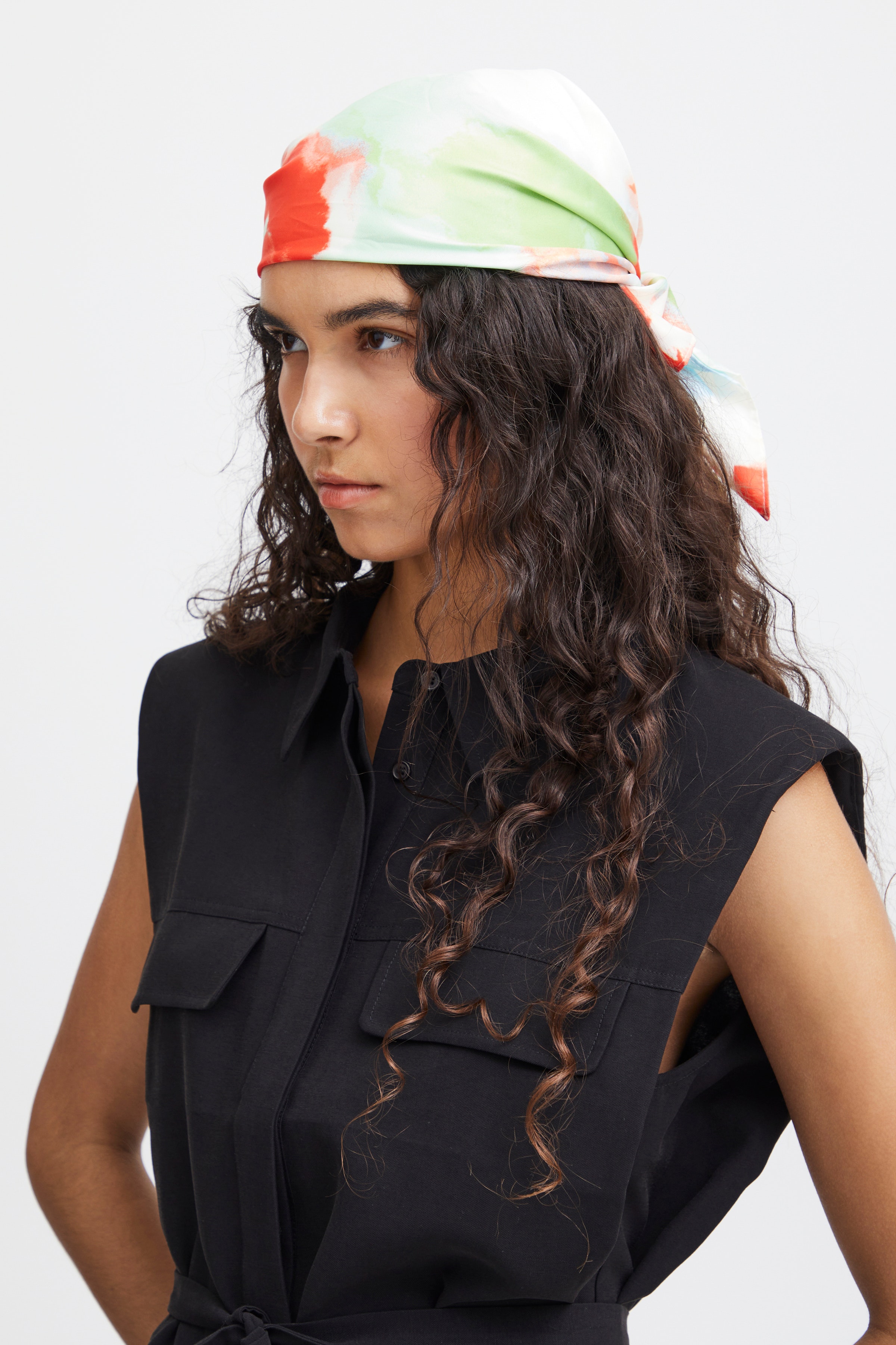 IANADA Skjerf LOOKBOOK FRONT 20121107-171558