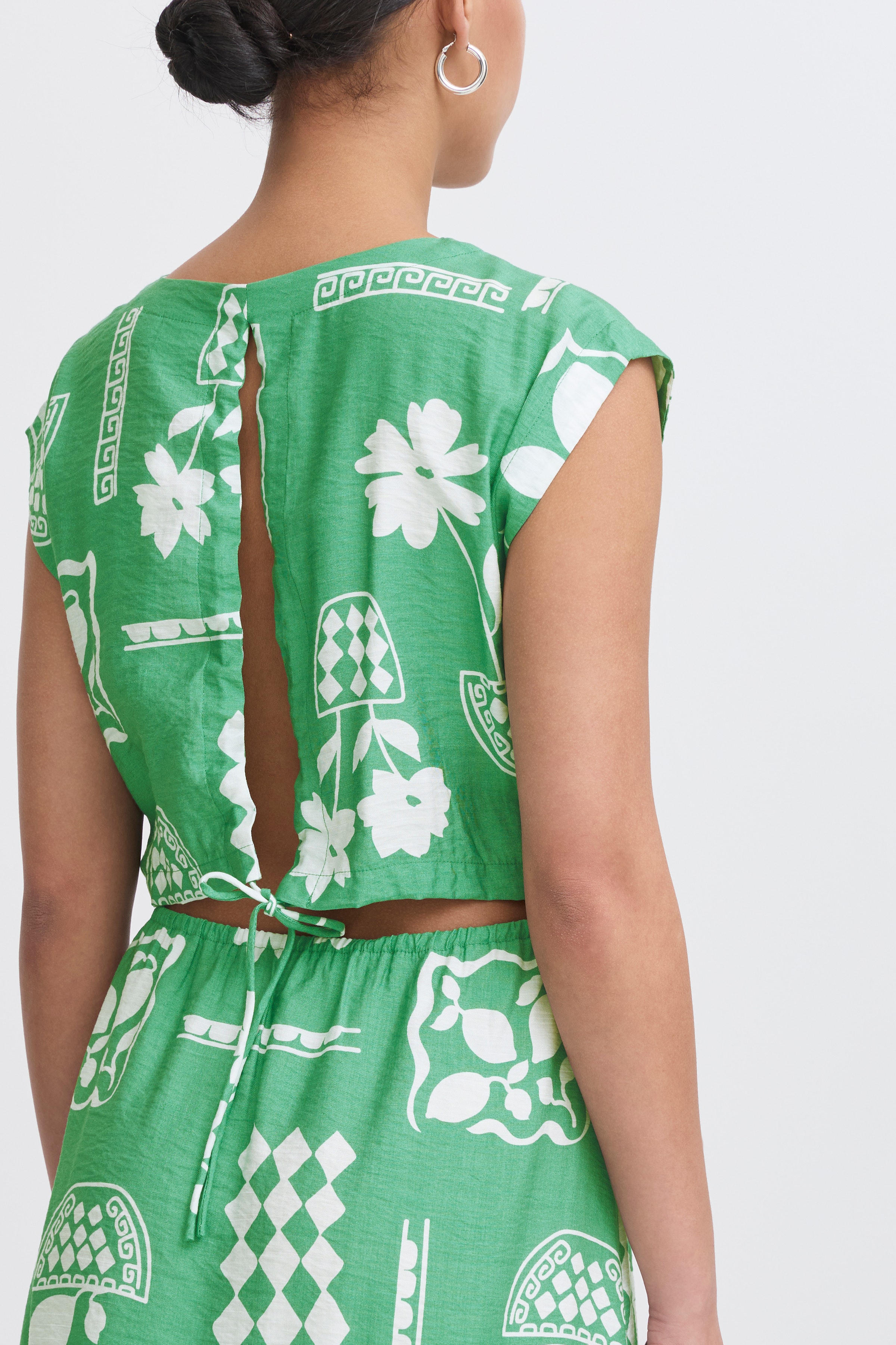 IHYETTA Kjole LOOKBOOK DETAIL 20123276-204610