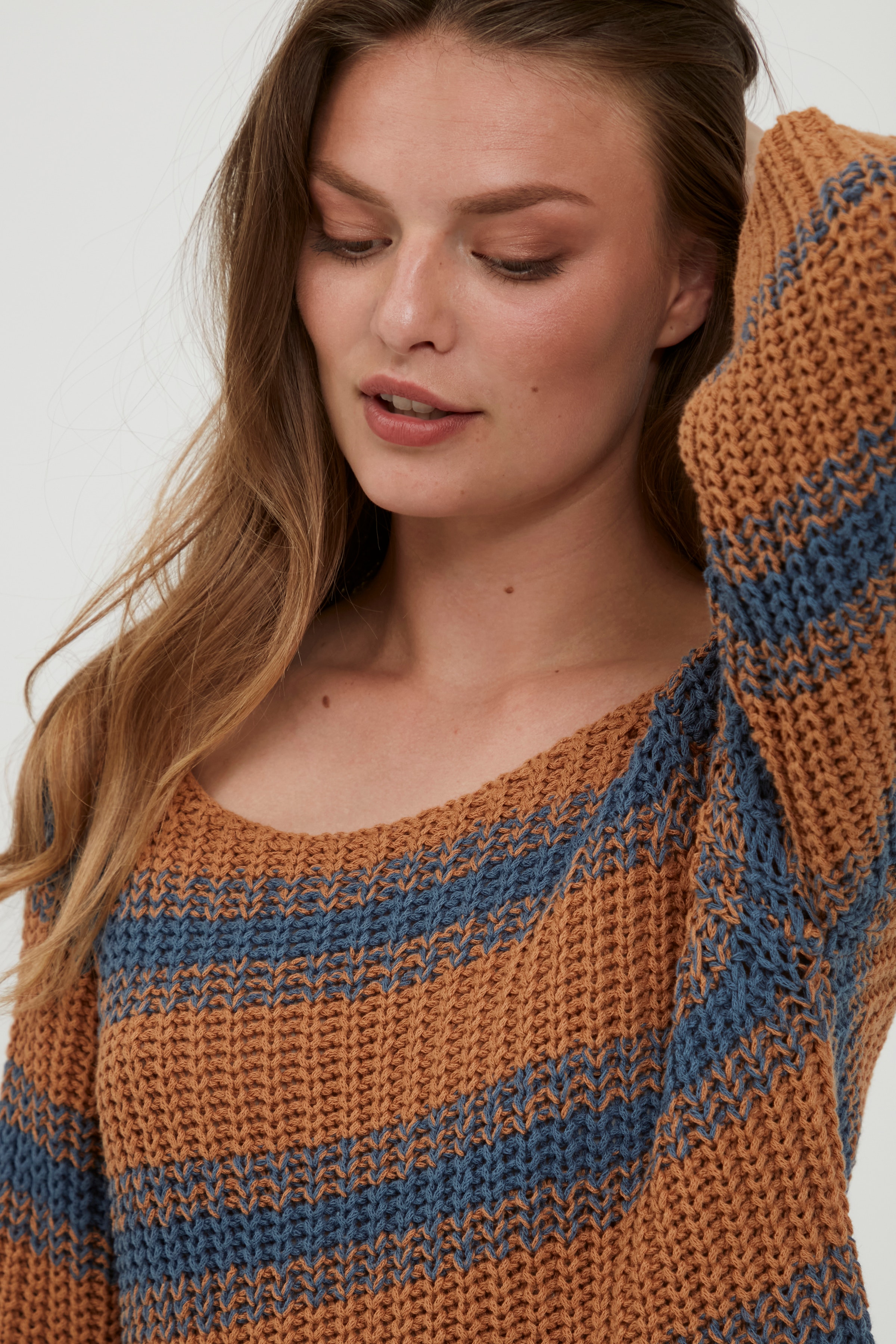 Stickad pullover LOOKBOOK DETAIL 20404159-200501
