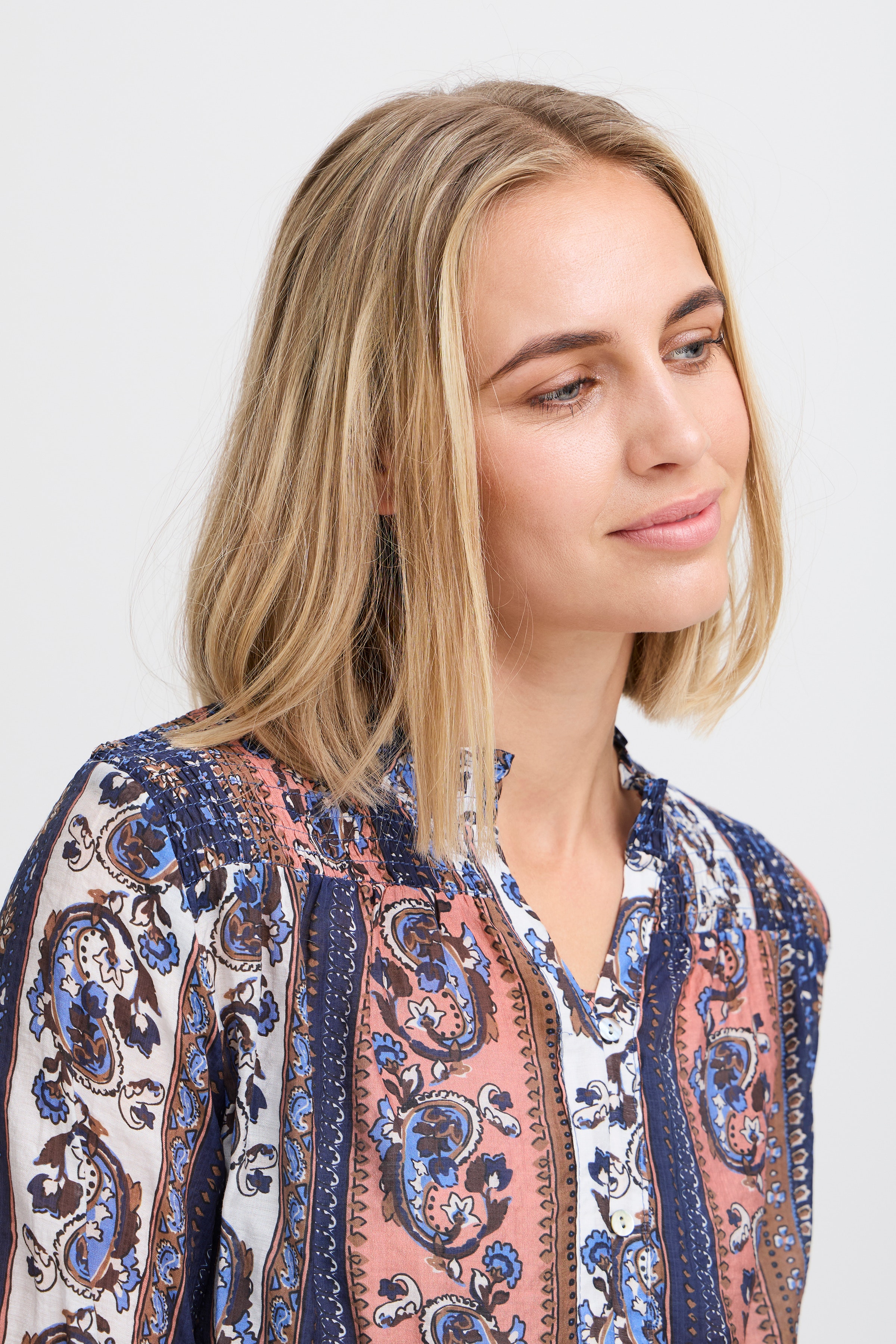 Langermet skjorte LOOKBOOK DETAIL 50208987-200262
