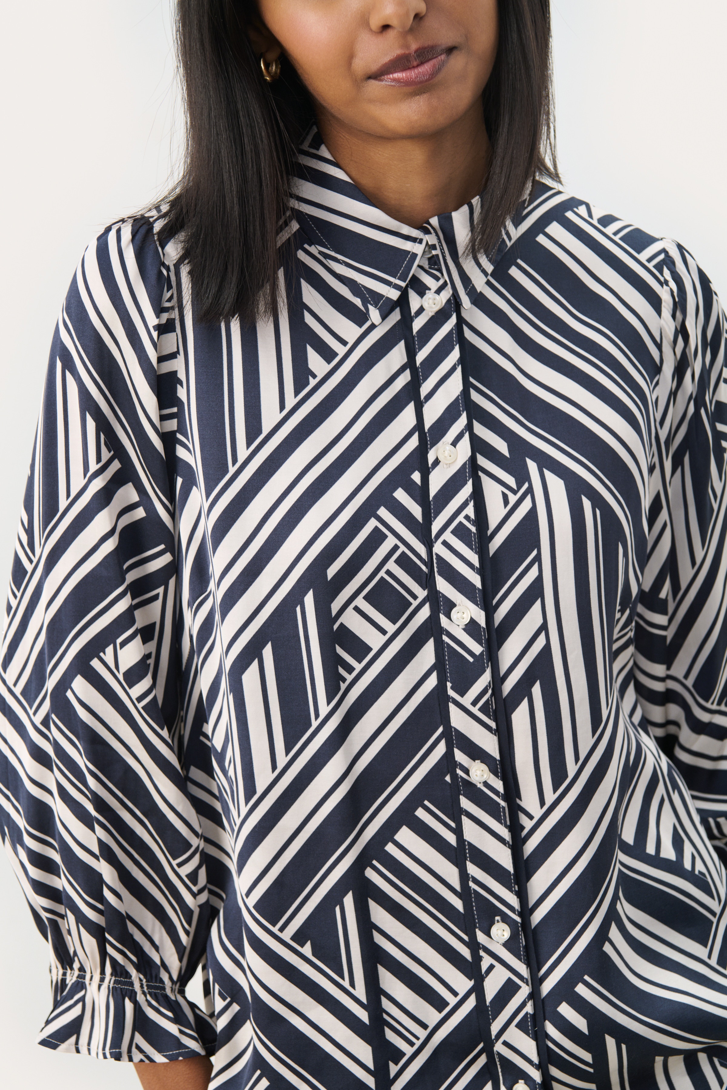 NevinePW Overhemd LOOKBOOK DETAIL 30309399-303572