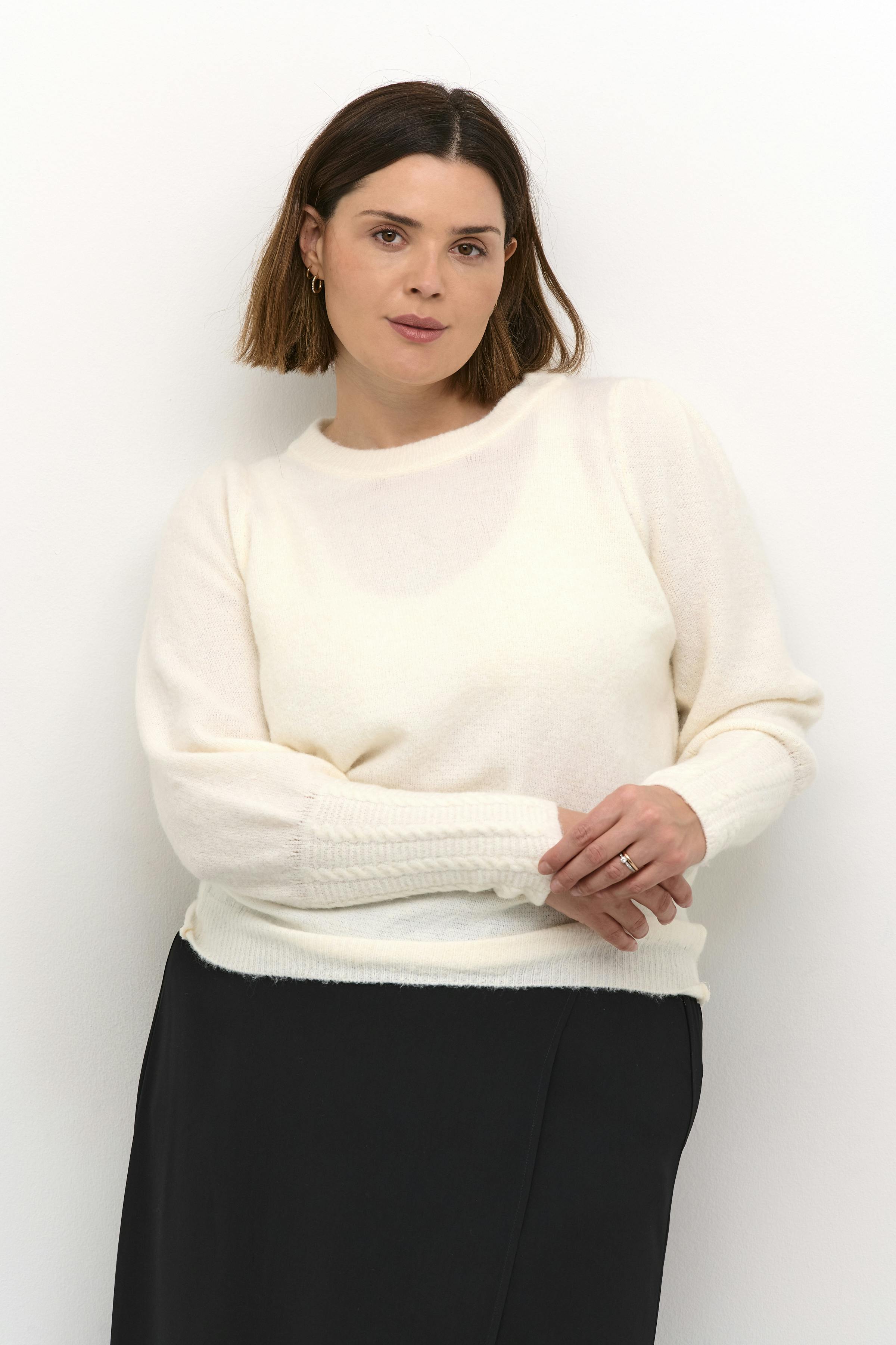 KCamalia Pullover LOOKBOOK FRONT 10582714-110602