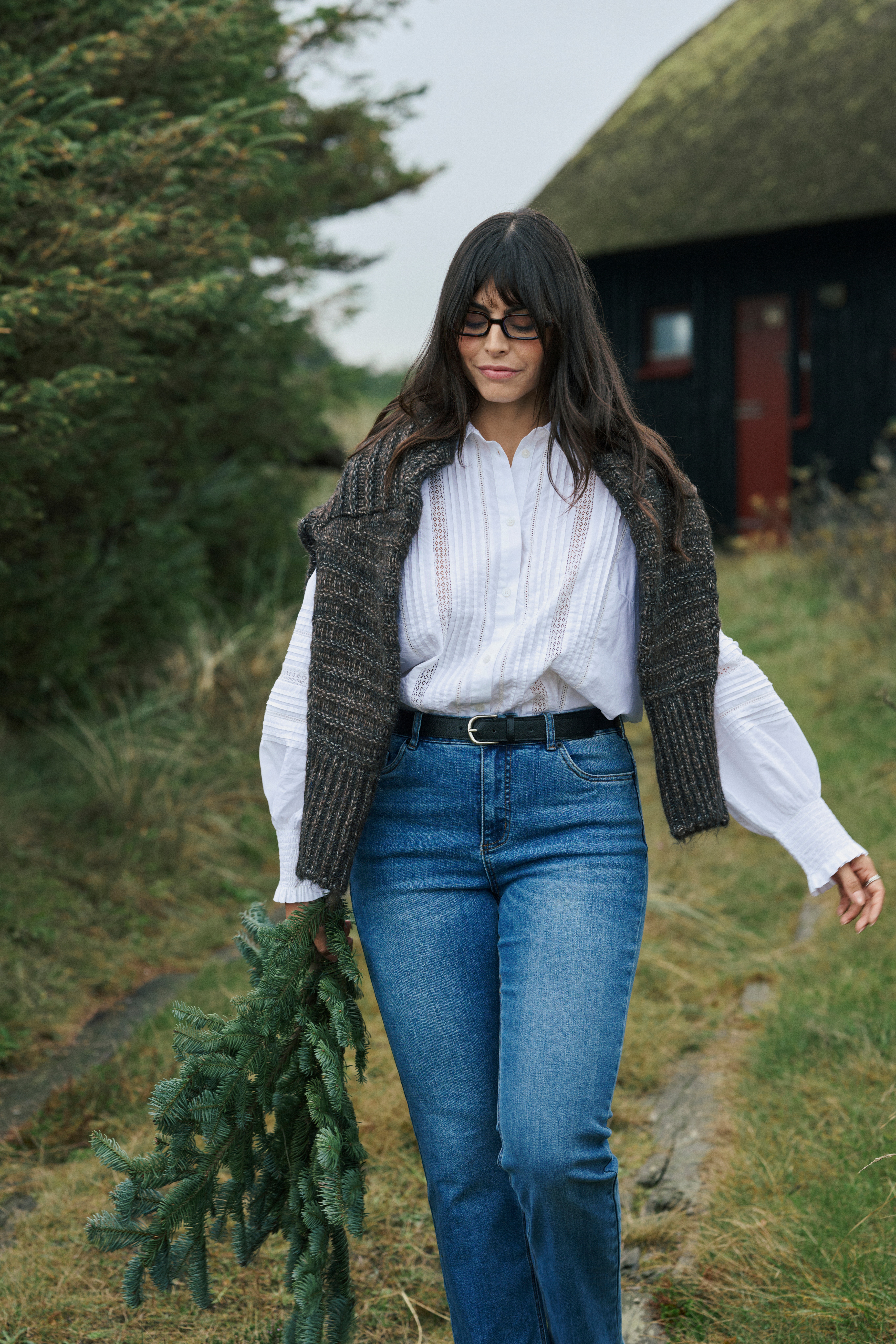 KCdina Jeans LOCATION NONE 10583961-102272