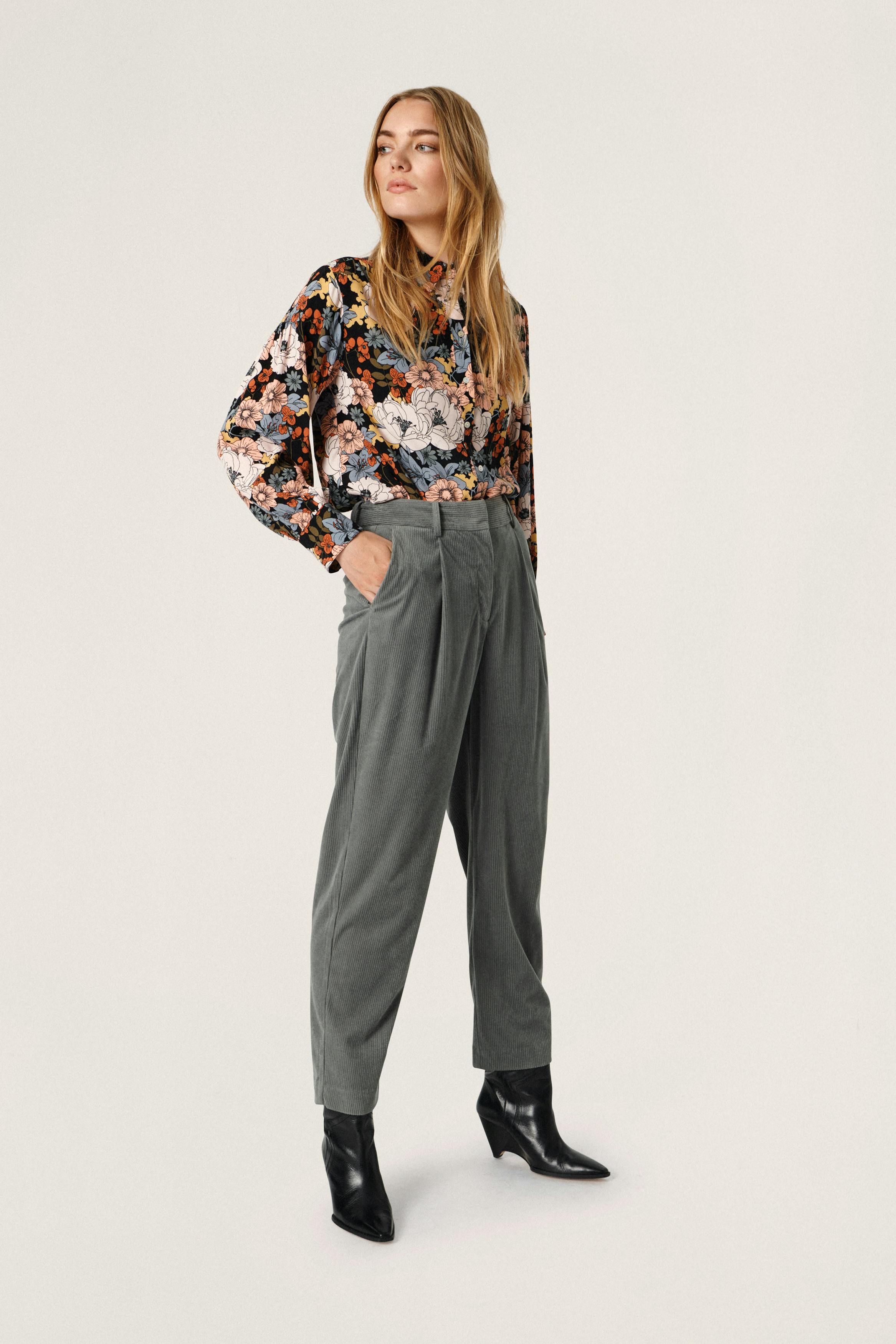 SLForrest Trousers LOOKBOOK FRONT 30406309-185105