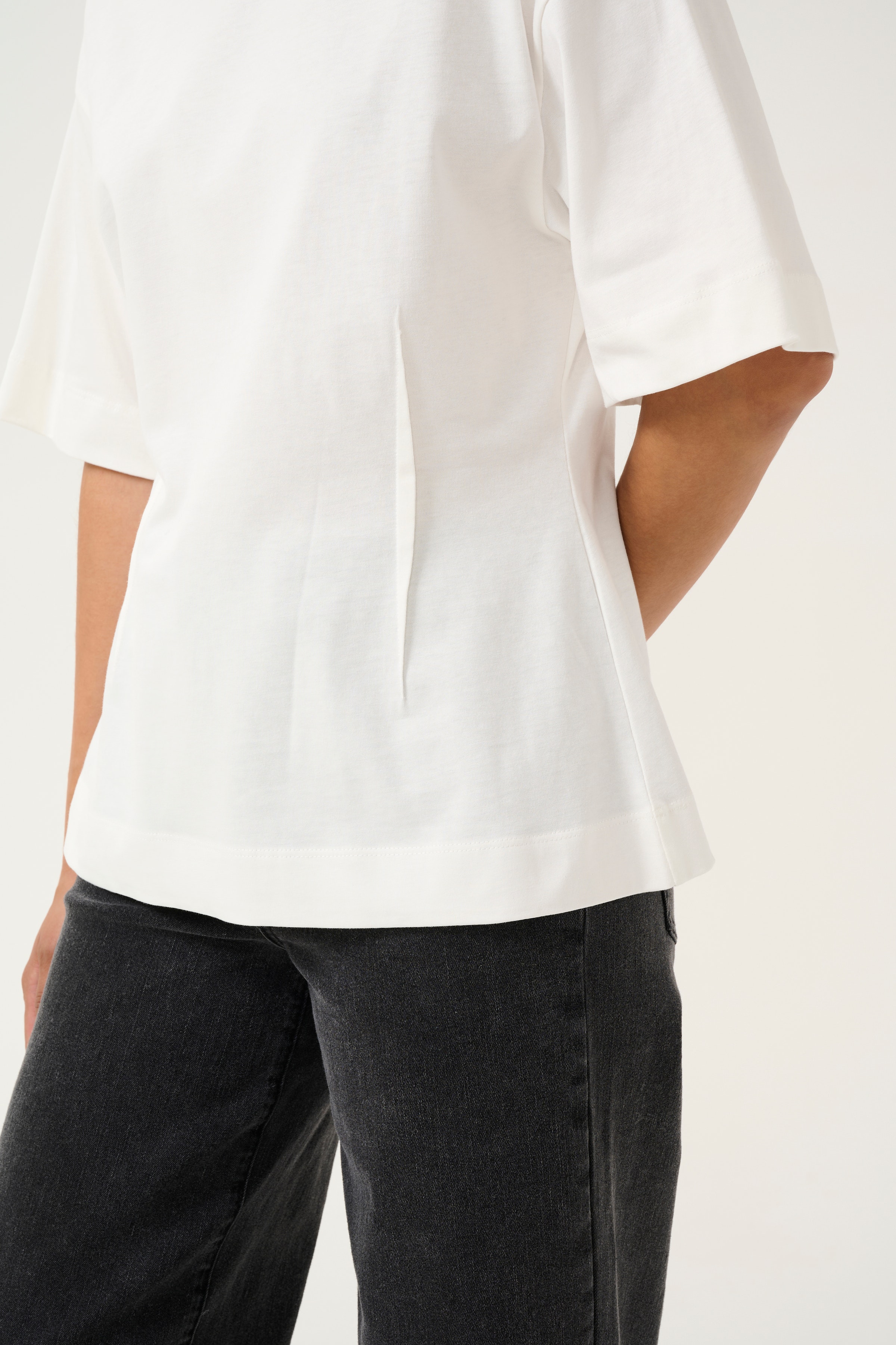 KAmorina T-shirt LOOKBOOK DETAIL 10509469-110602