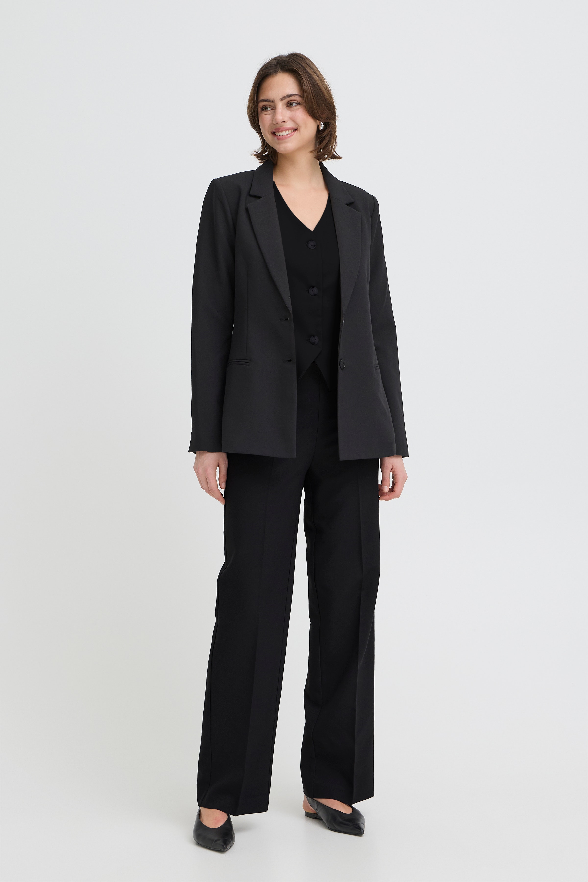 FRABIGAIL Väst LOOKBOOK FRONT 20615095-200113