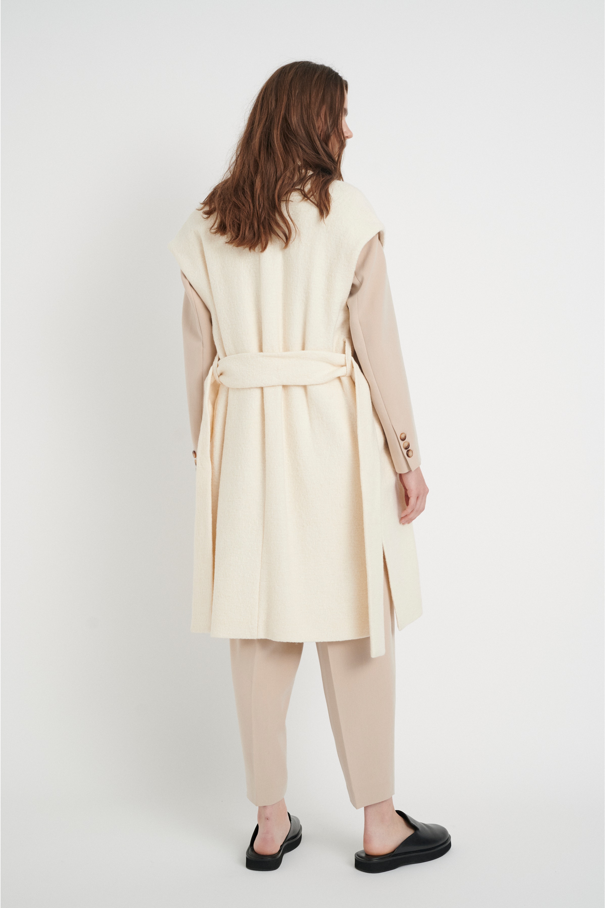 Ytterplagg LOOKBOOK BACK 30106965-110701