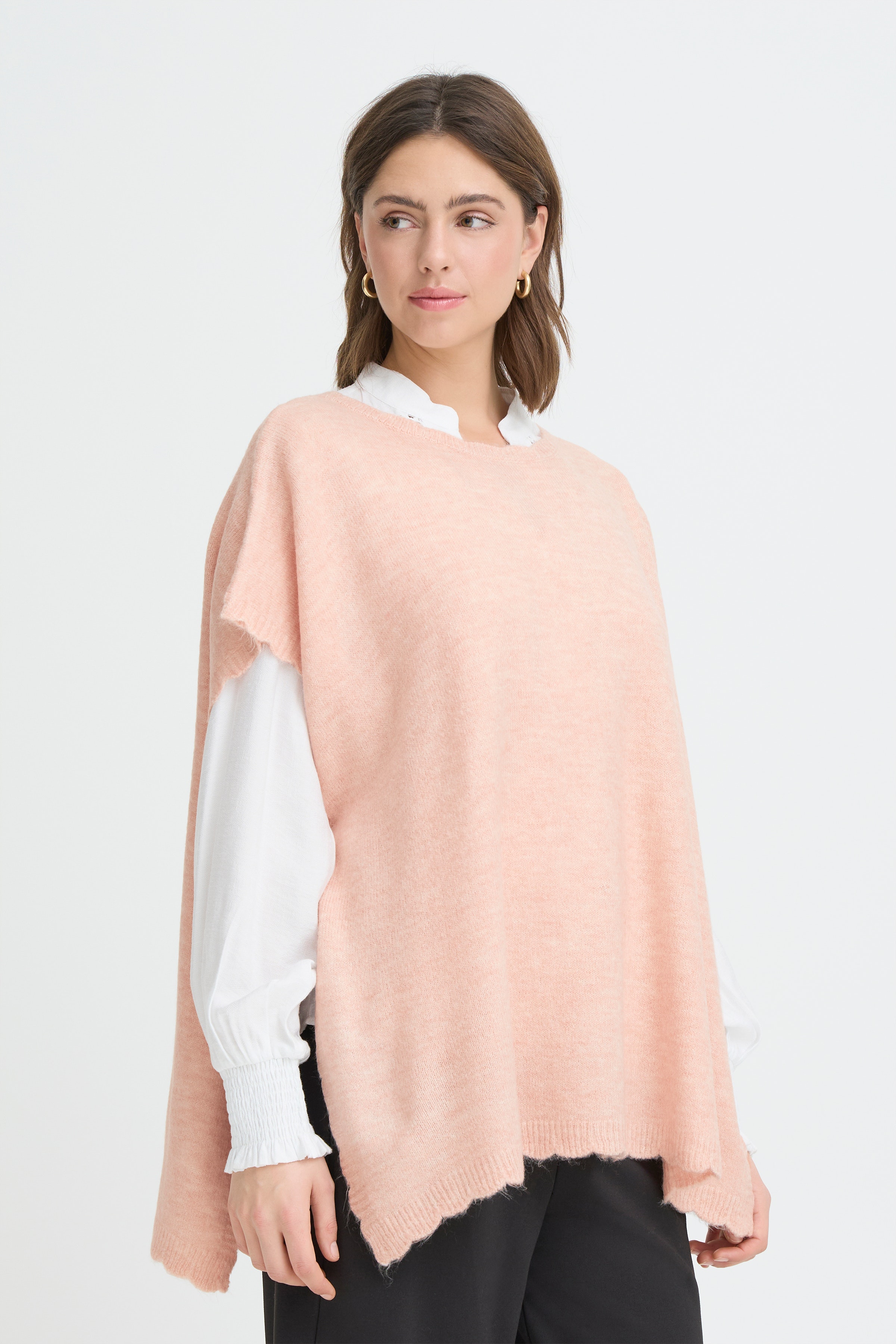 FRELISE Poncho LOOKBOOK FRONT 20617676-141506