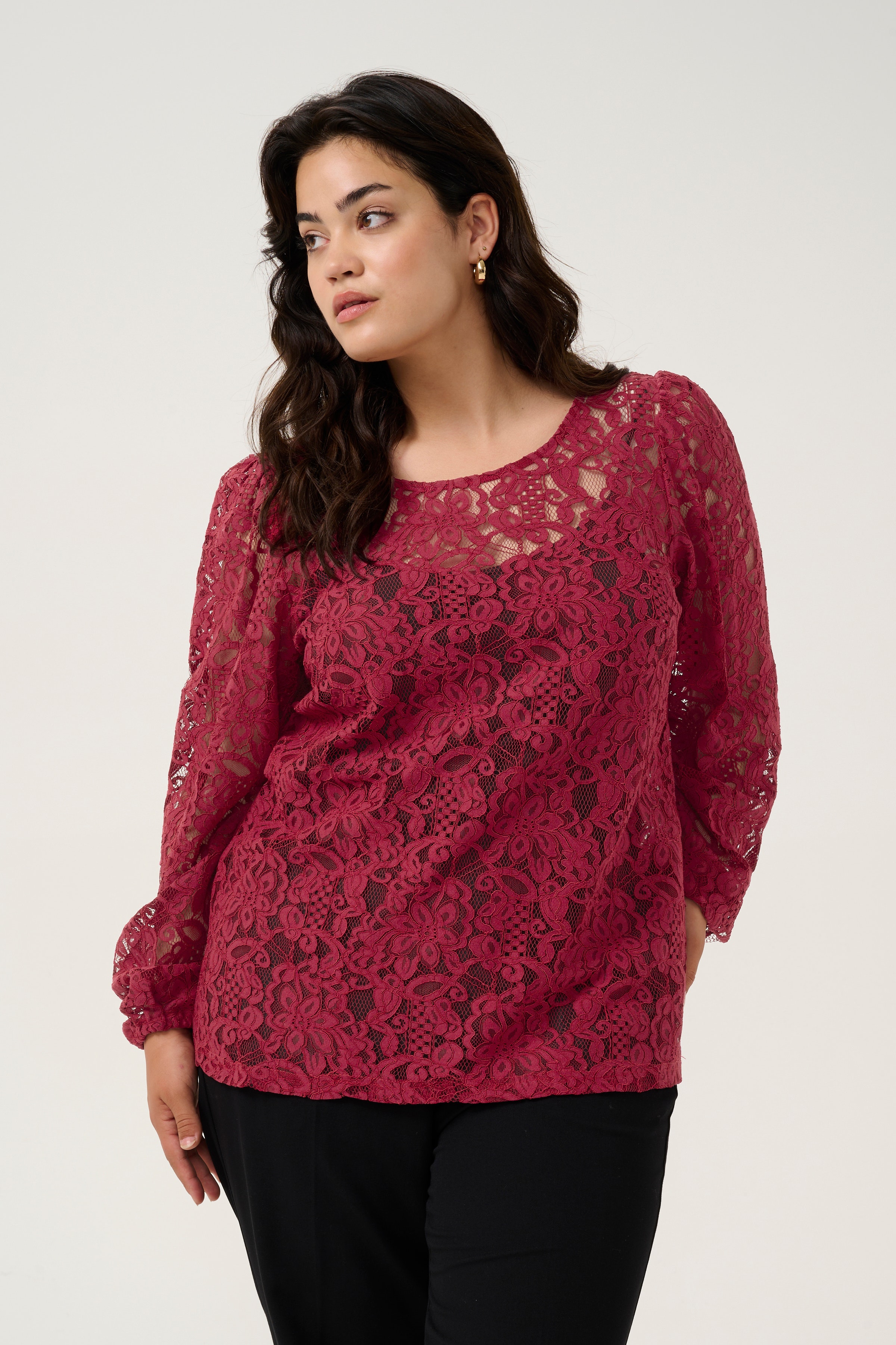 KClanica Bluse LOOKBOOK FRONT 10583127-191940