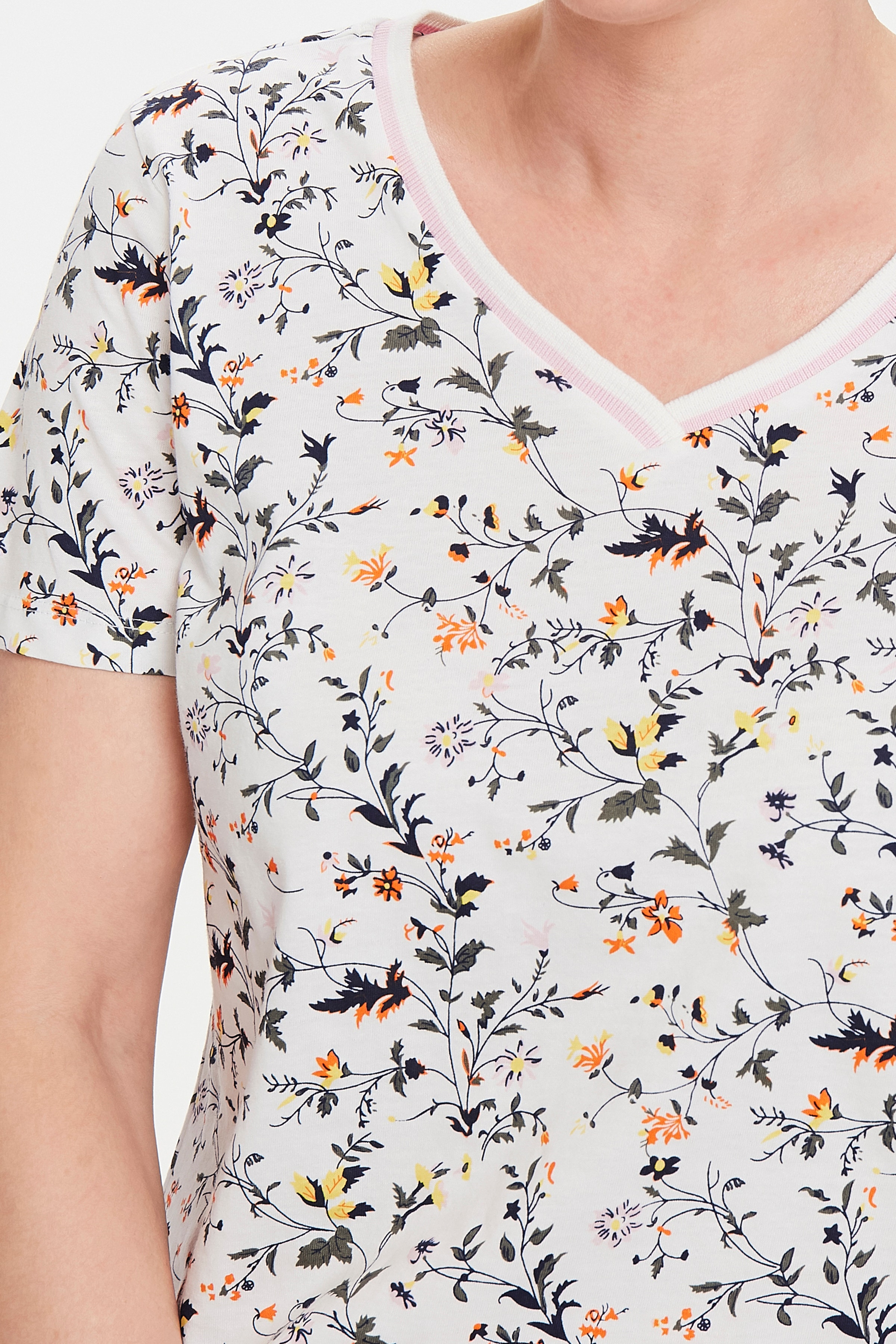 Kortærmet T-shirt LOOKBOOK DETAIL 20605616-69010