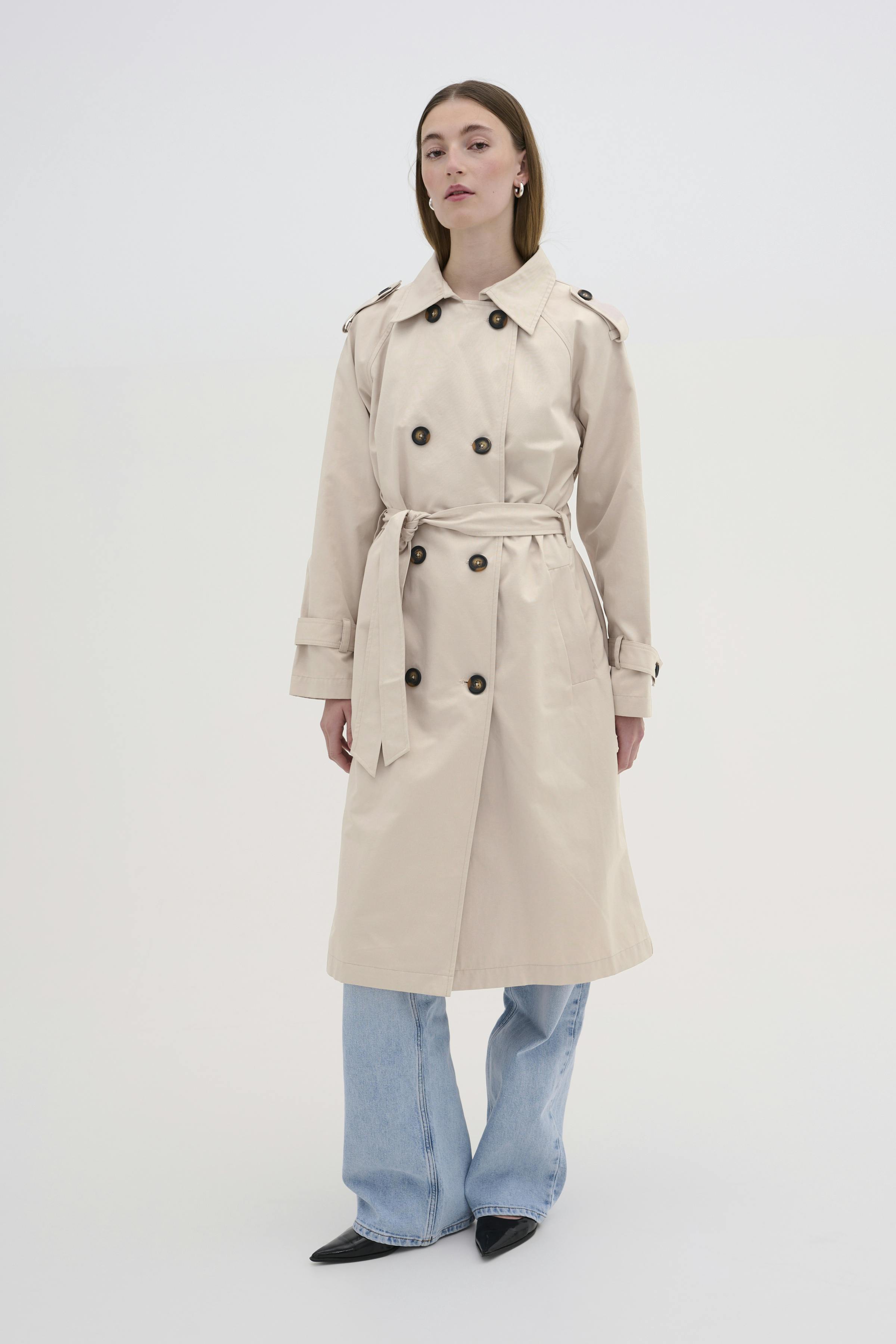 MiraMW Trenchcoat LOOKBOOK FRONT 10704212-130401