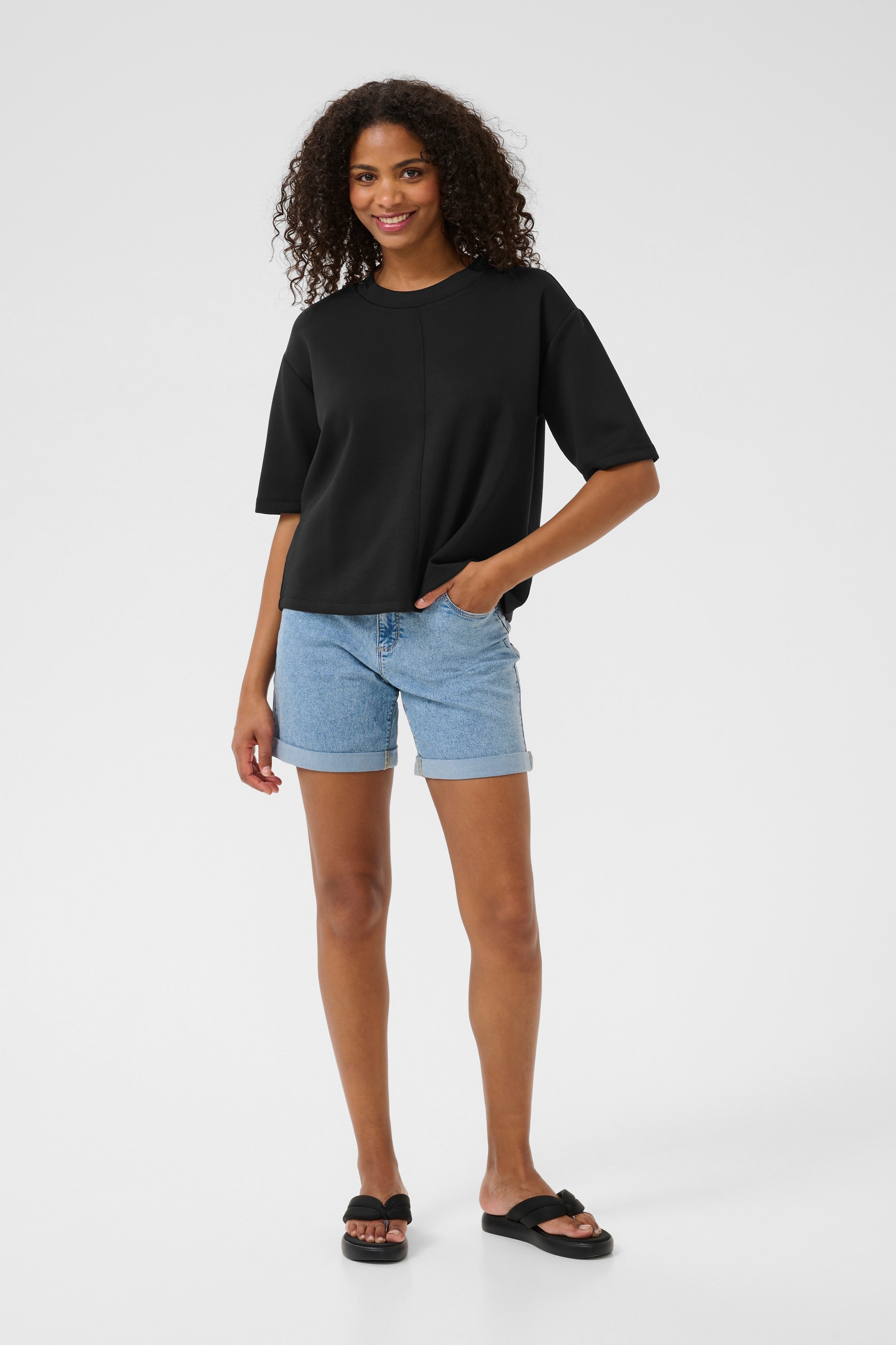 KAannika T-shirt LOOKBOOK FRONT 10510003-100121