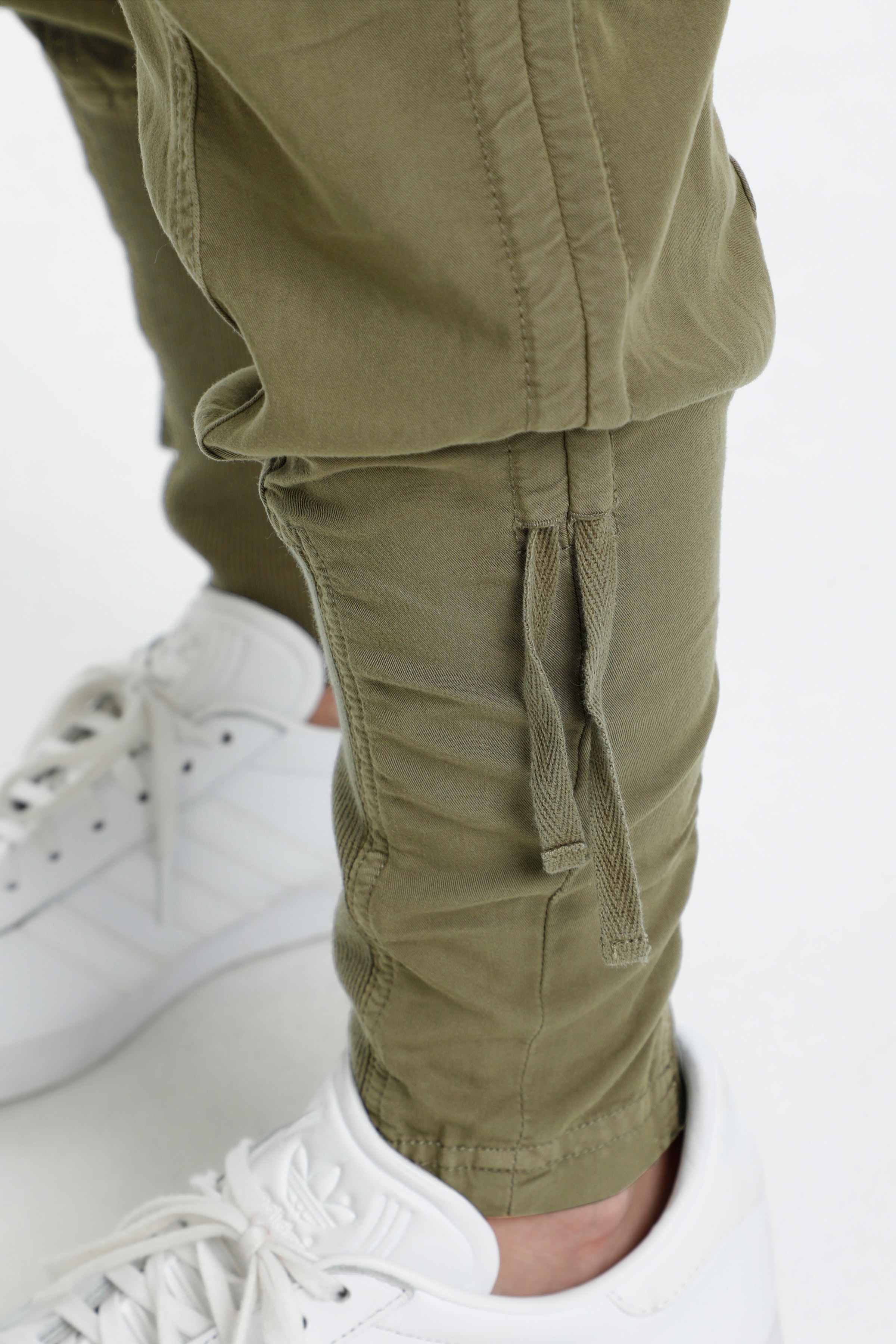 Casual Hose LOOKBOOK DETAIL 659030-60160