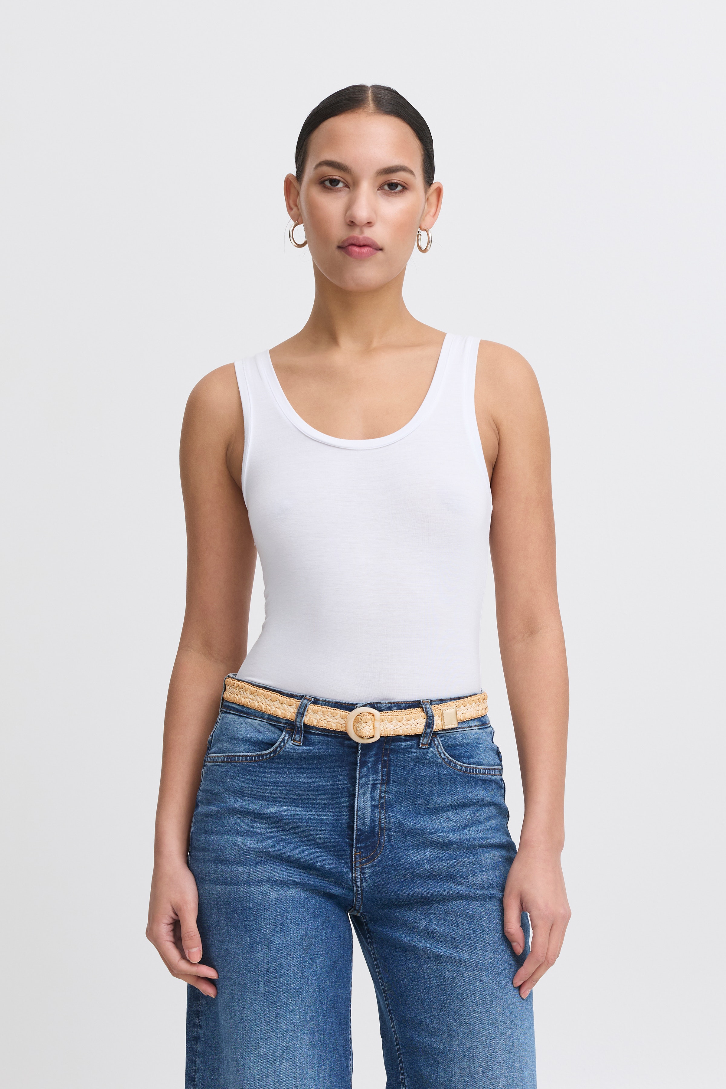 IAYNETHA Belte LOOKBOOK FRONT 20123527-160906