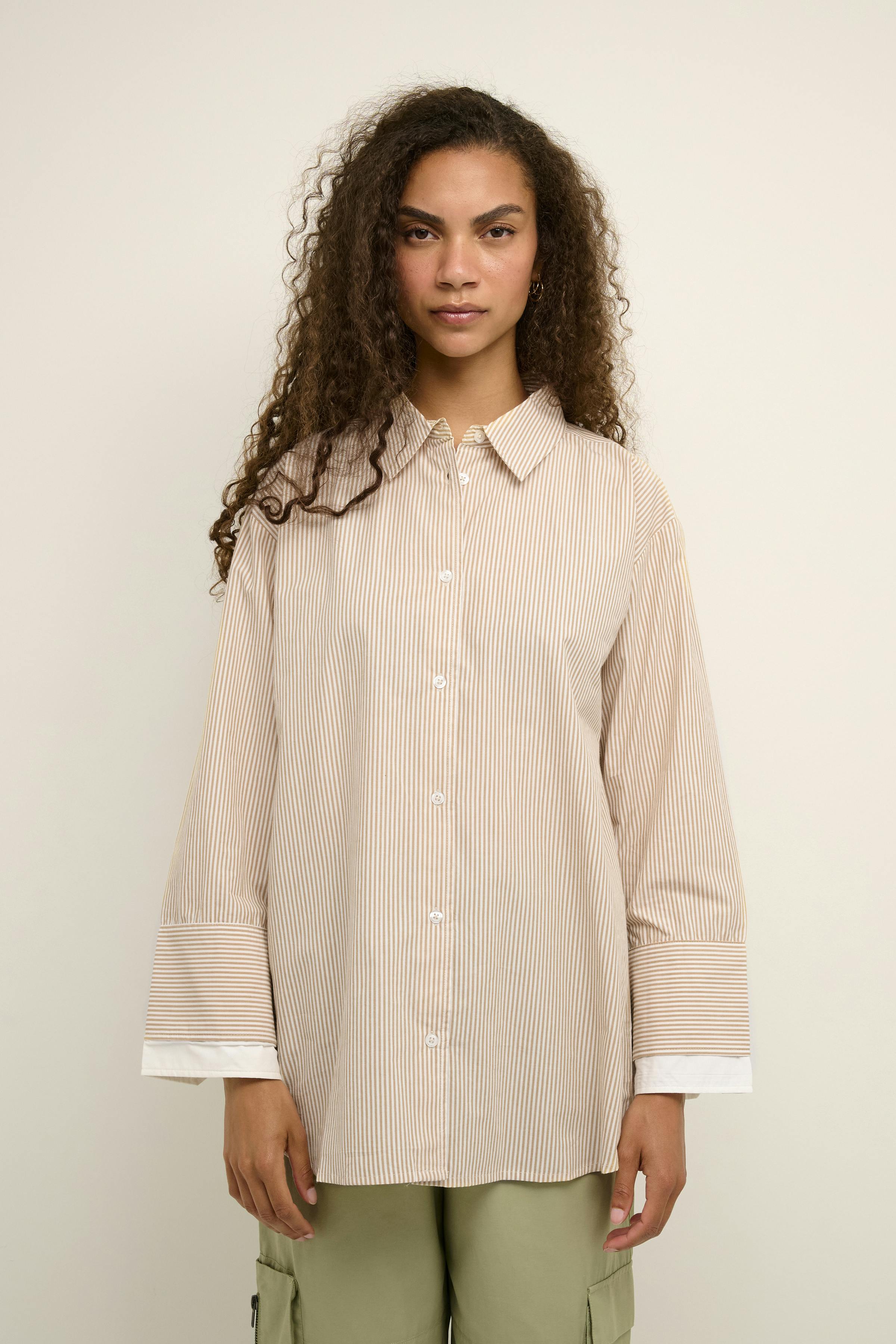 HalliKB Shirt LOOKBOOK FRONT 10104298-160920