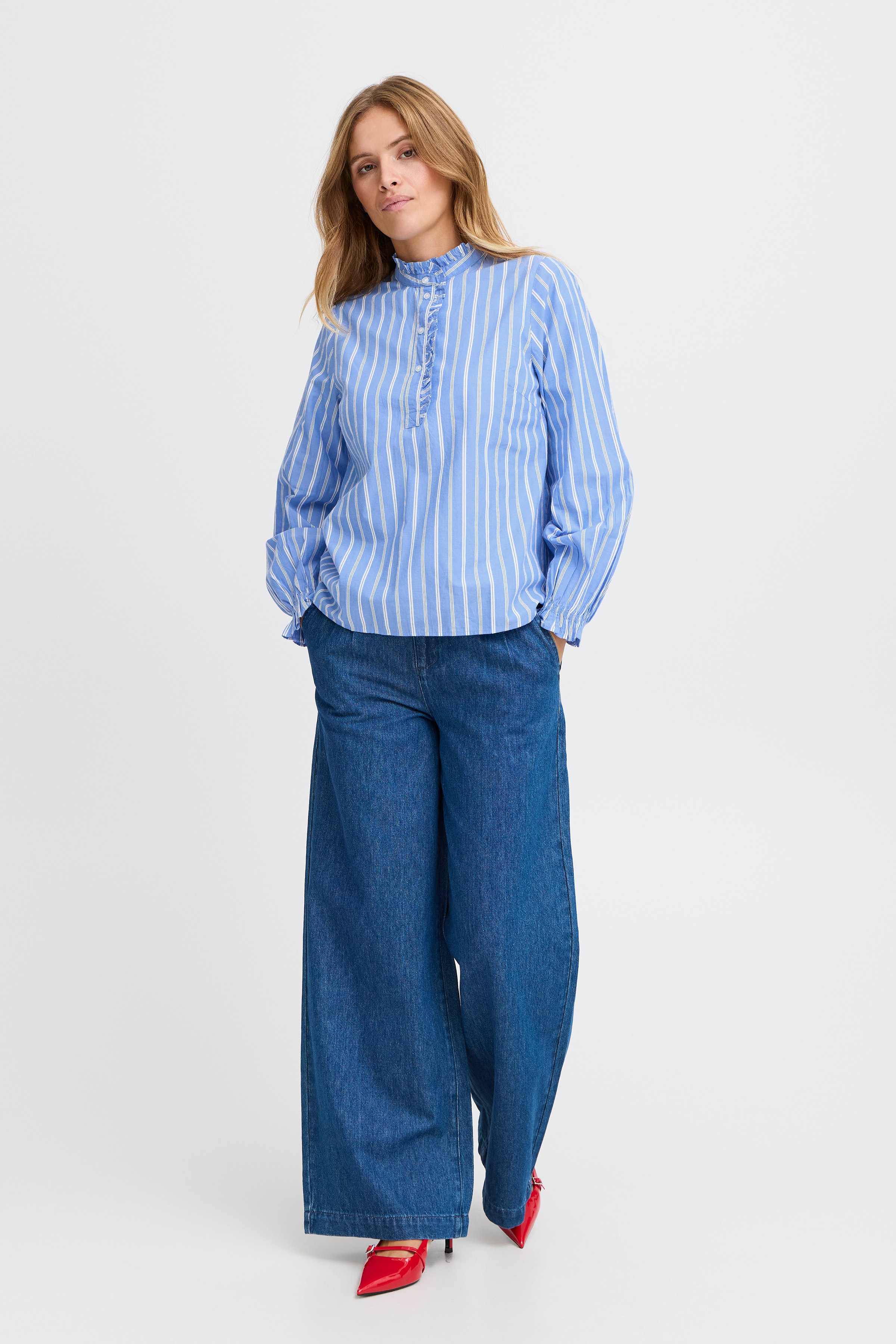 Langermet bluse LOOKBOOK FRONT 50208732-204394