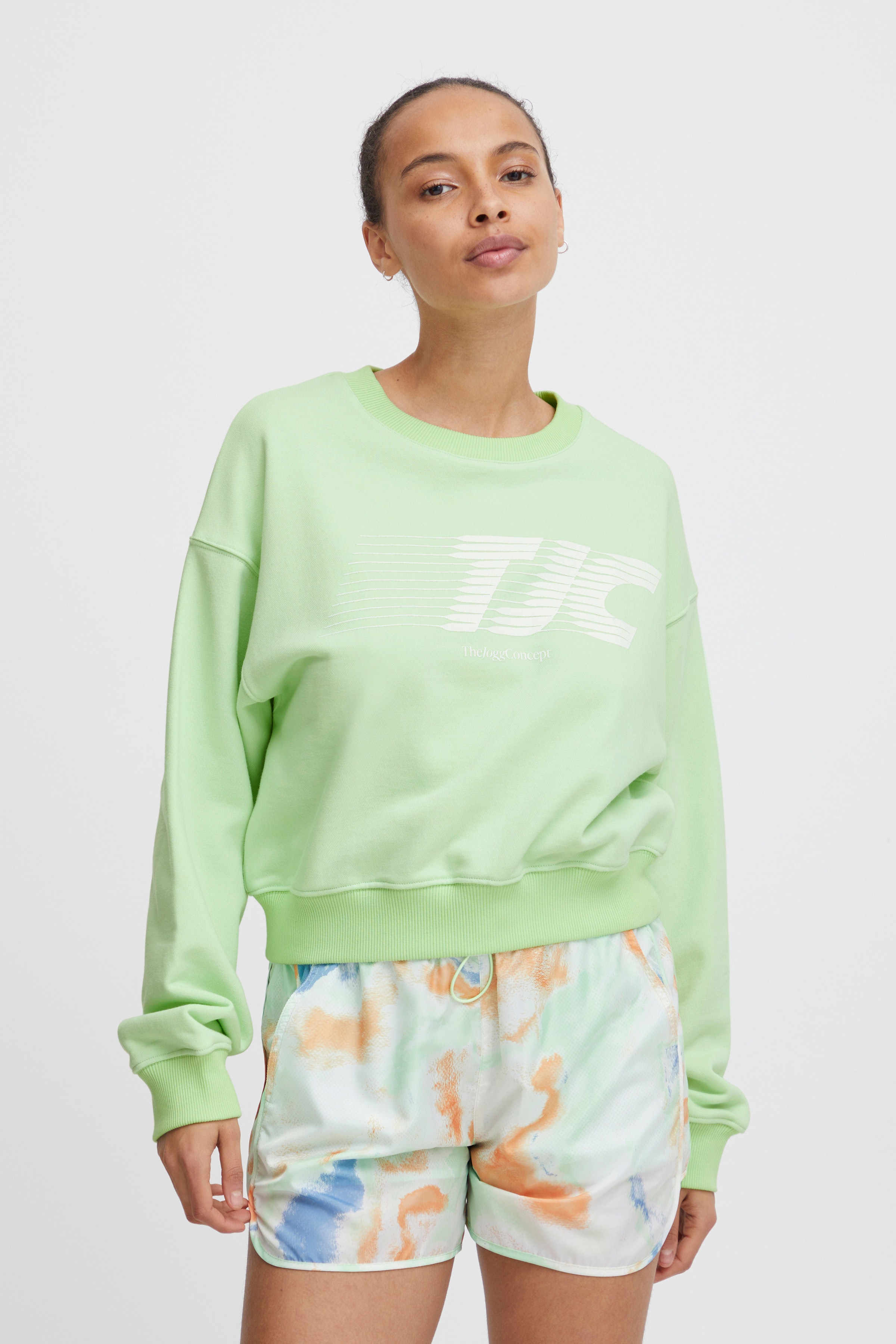 JCSAKI Sweatshirt LOOKBOOK FRONT 22800545-120225