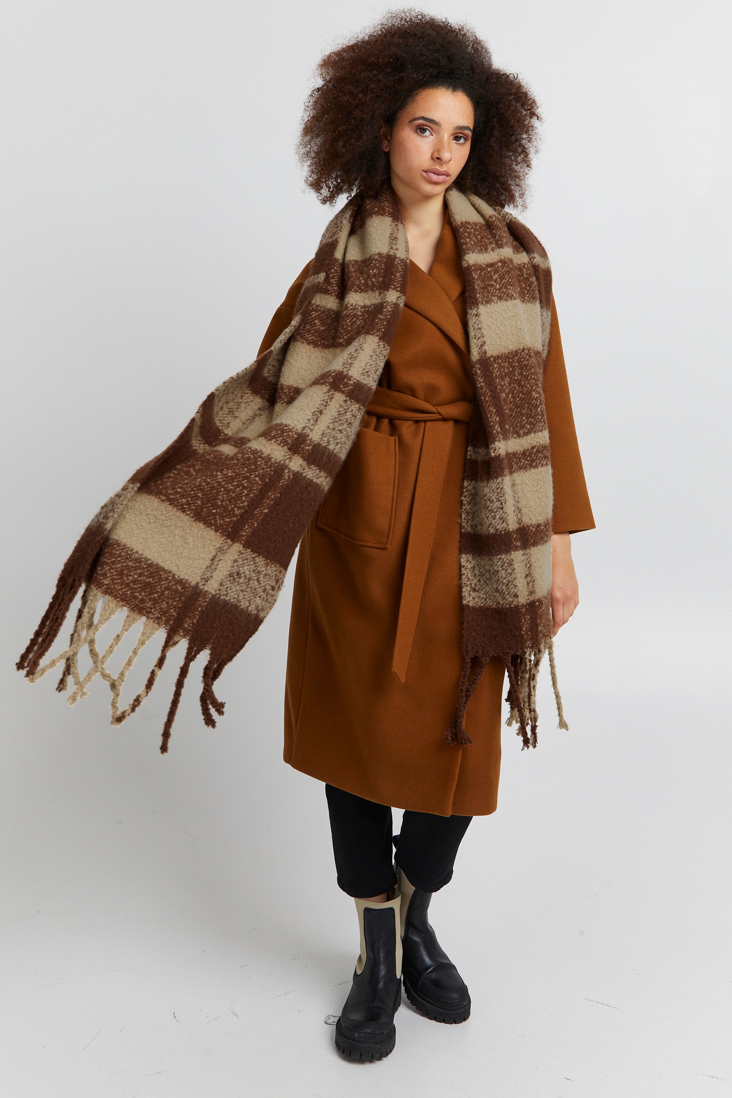 IAFRANCI Skjerf LOOKBOOK FRONT 20117192-191235