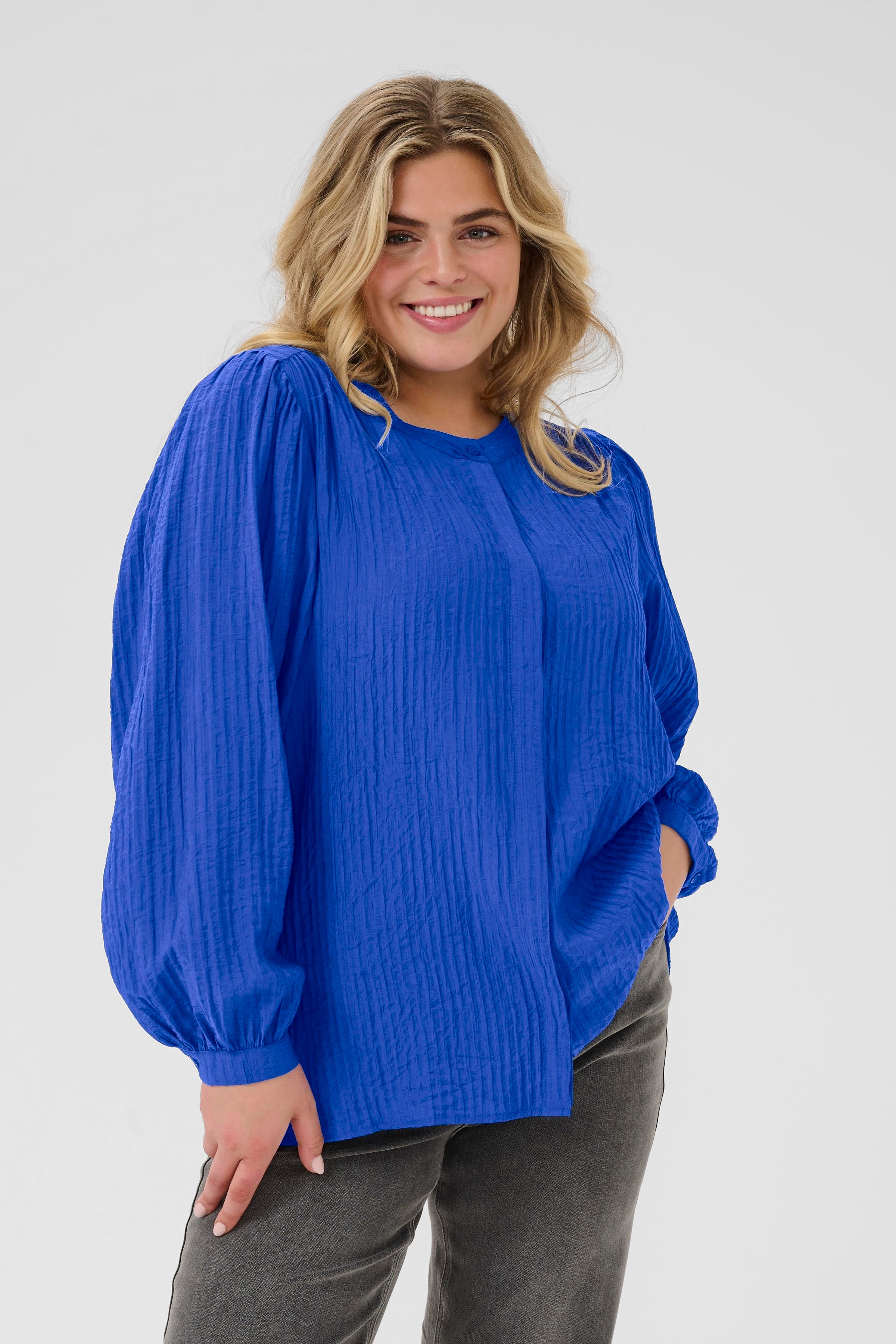 KClisana Hemd LOOKBOOK FRONT 10583438-193952