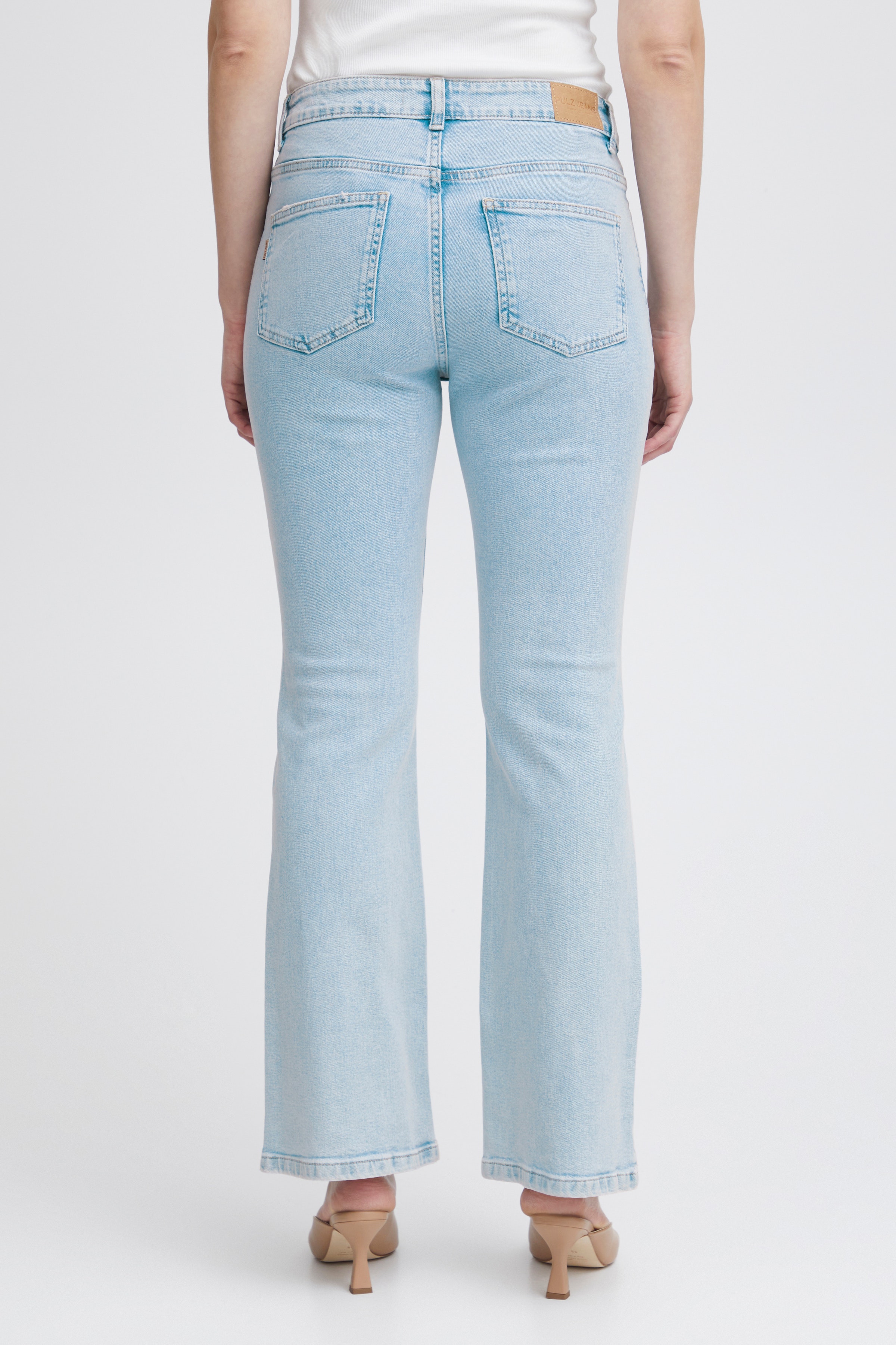PZTALIA UHW Jeans Boot Cut Leg LOOKBOOK BACK 50207153-200008