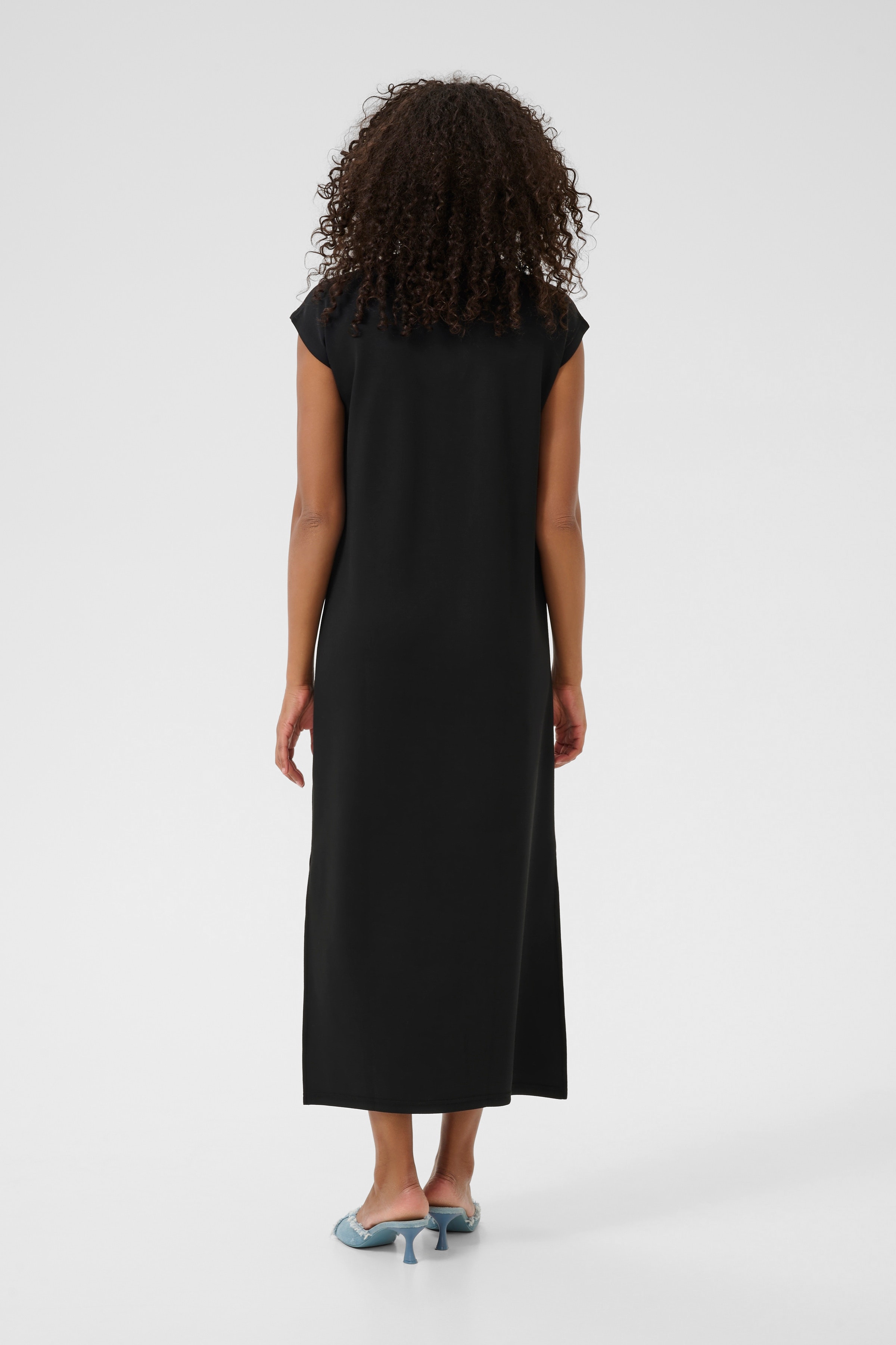 KAannika Kleid LOOKBOOK BACK 10510004-100121