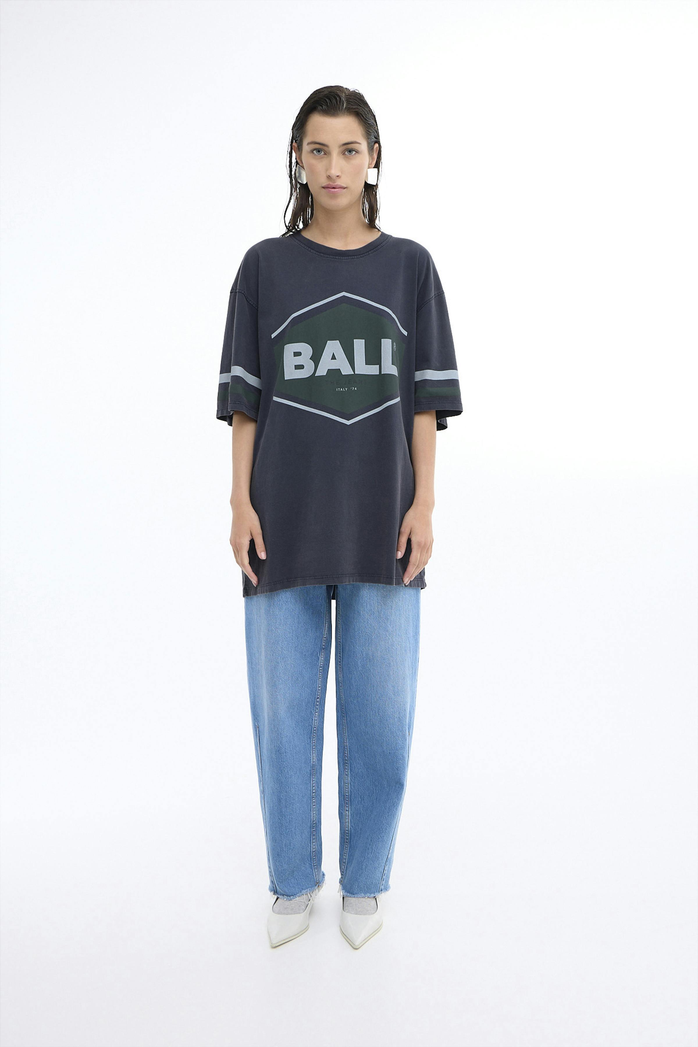 BANOEMI T-shirt LOOKBOOK FRONT 50405016-193921