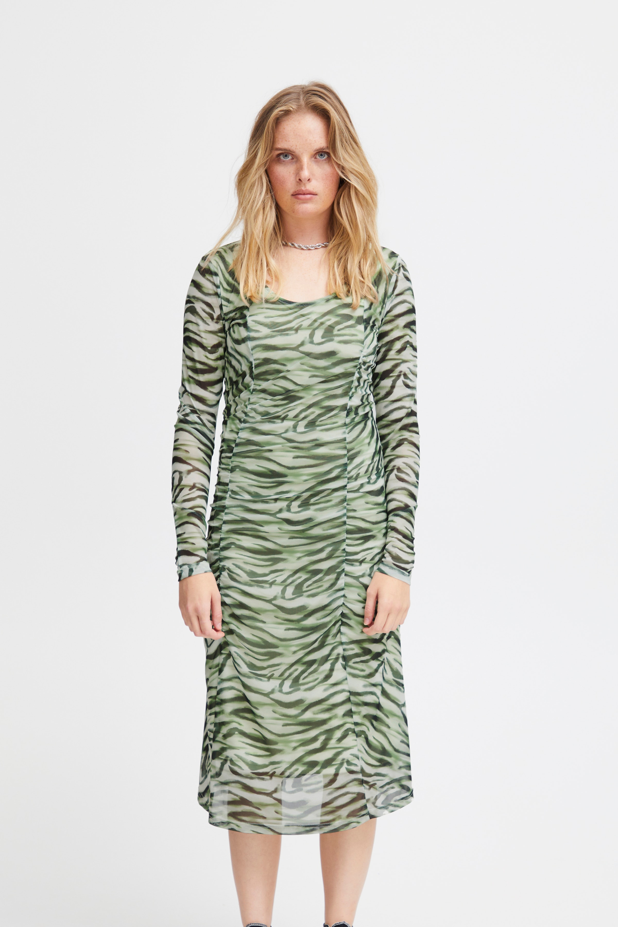 IHISTA Kjole LOOKBOOK FRONT 20120321-202750