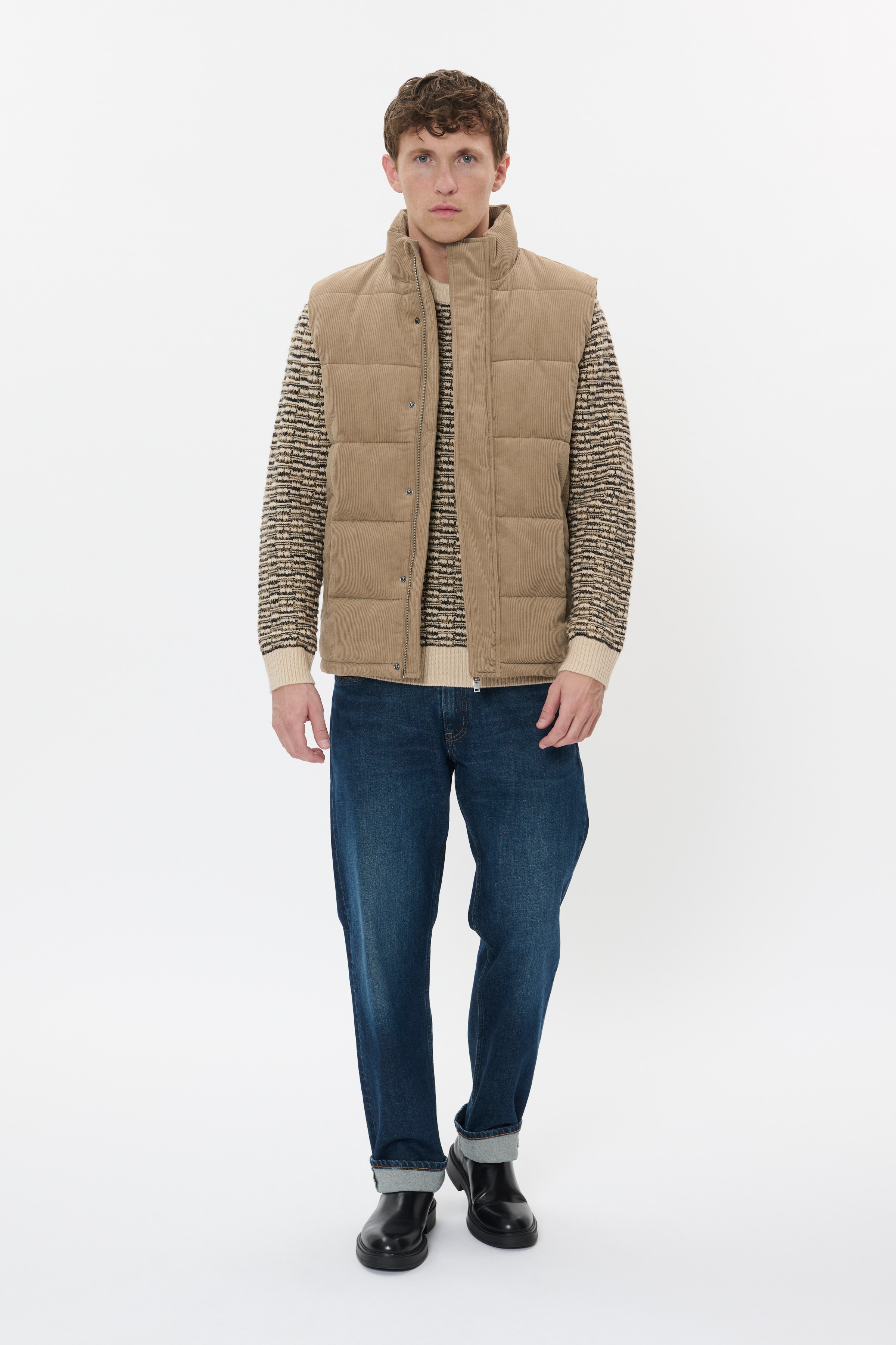 MAbroxa Warme Weste LOOKBOOK FRONT 30208574-171320