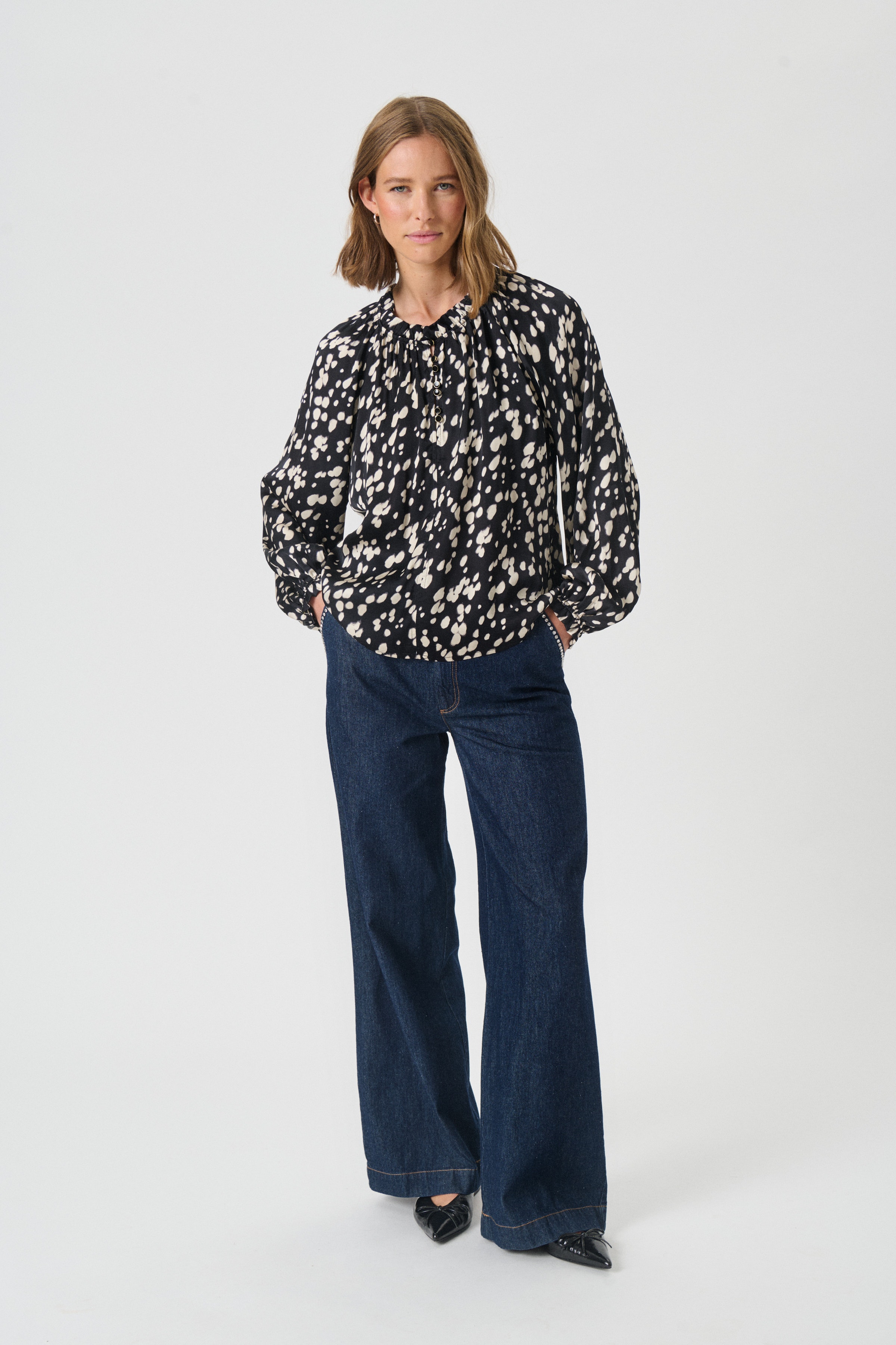 VenessaPW Bluse LOOKBOOK FRONT 30310144-304382