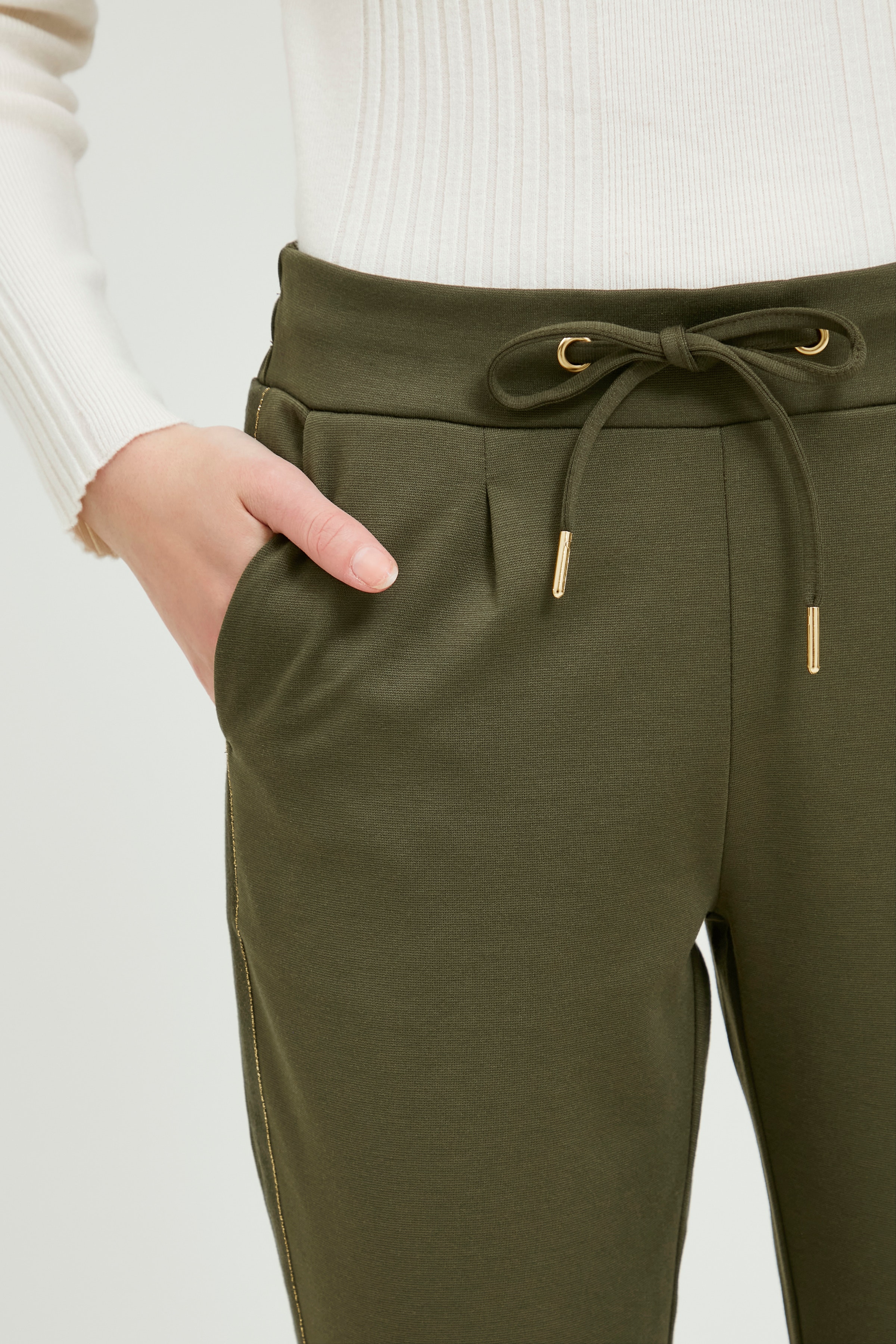 BYRIZETTA Bukser LOOKBOOK DETAIL 20810246-190413