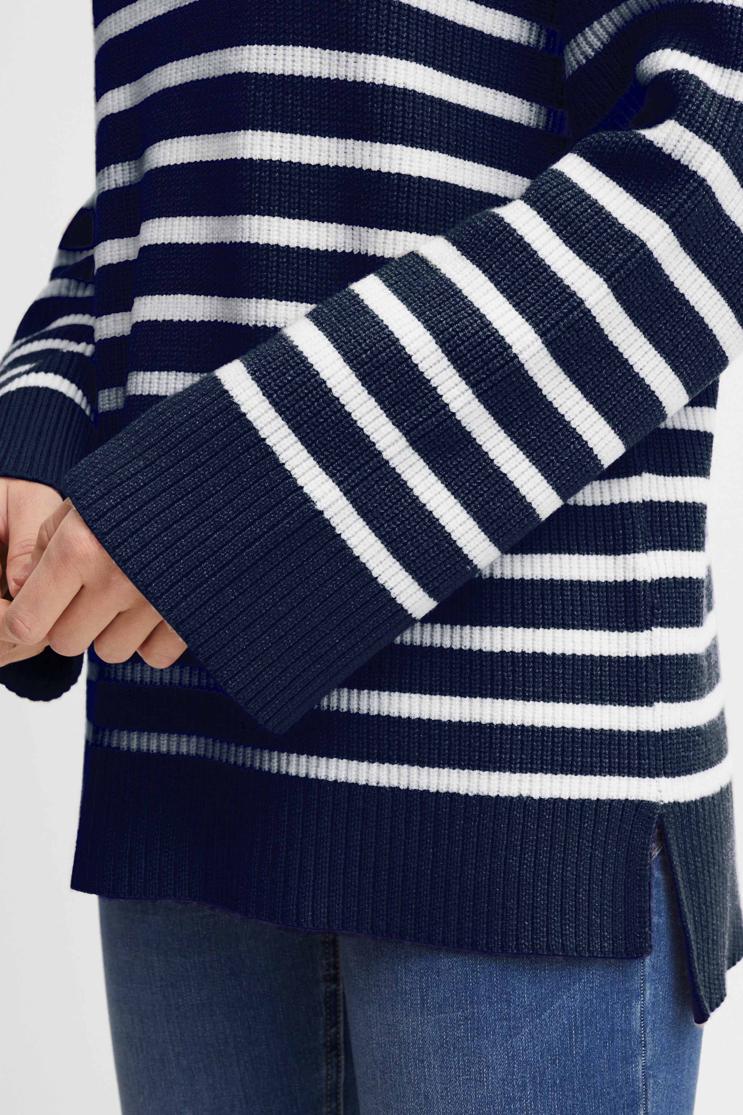 FRALLY Pullover LOOKBOOK DETAIL 20611734-200119