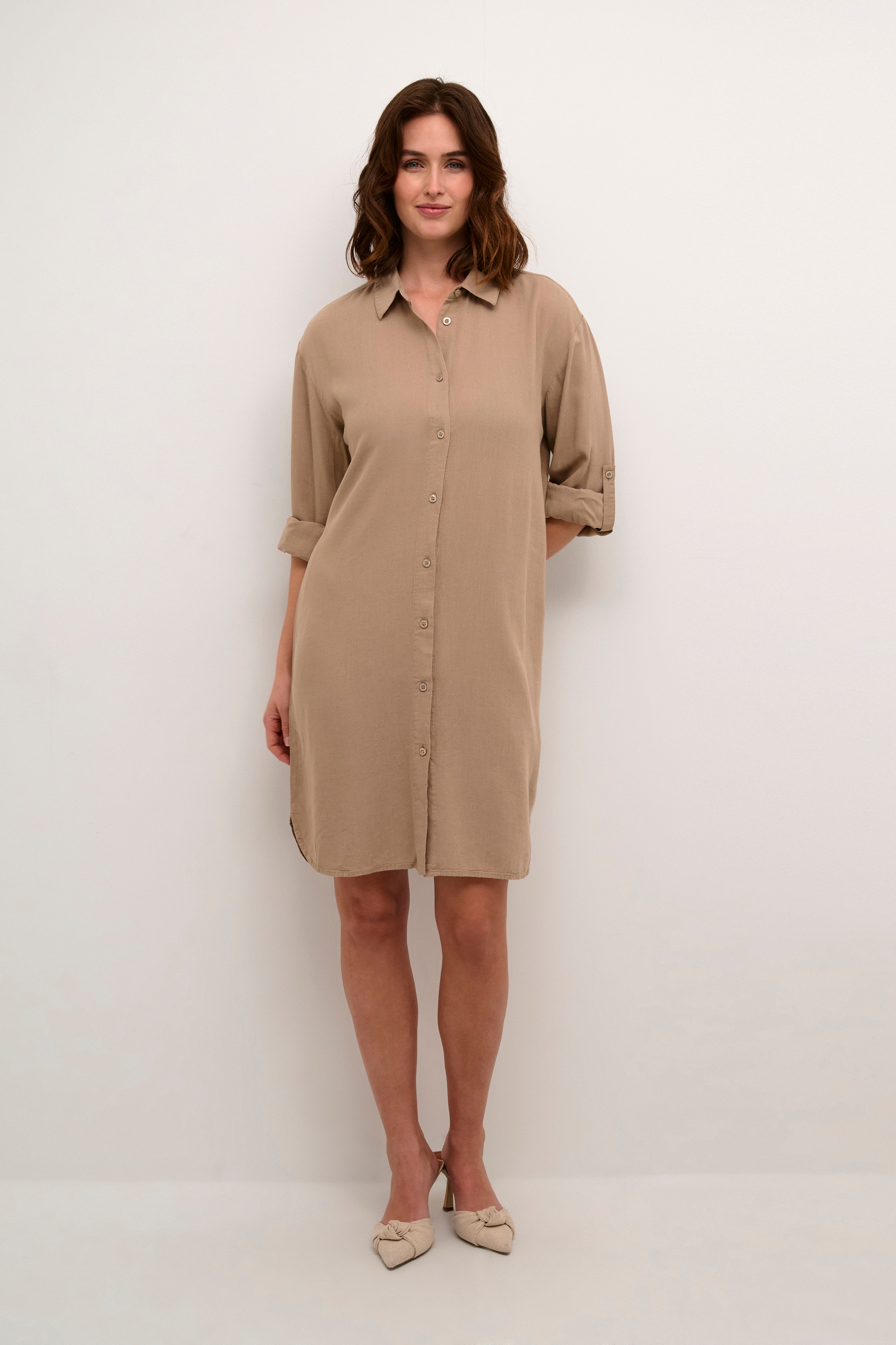 KAmilia Kjole LOOKBOOK FRONT 10508311-171109
