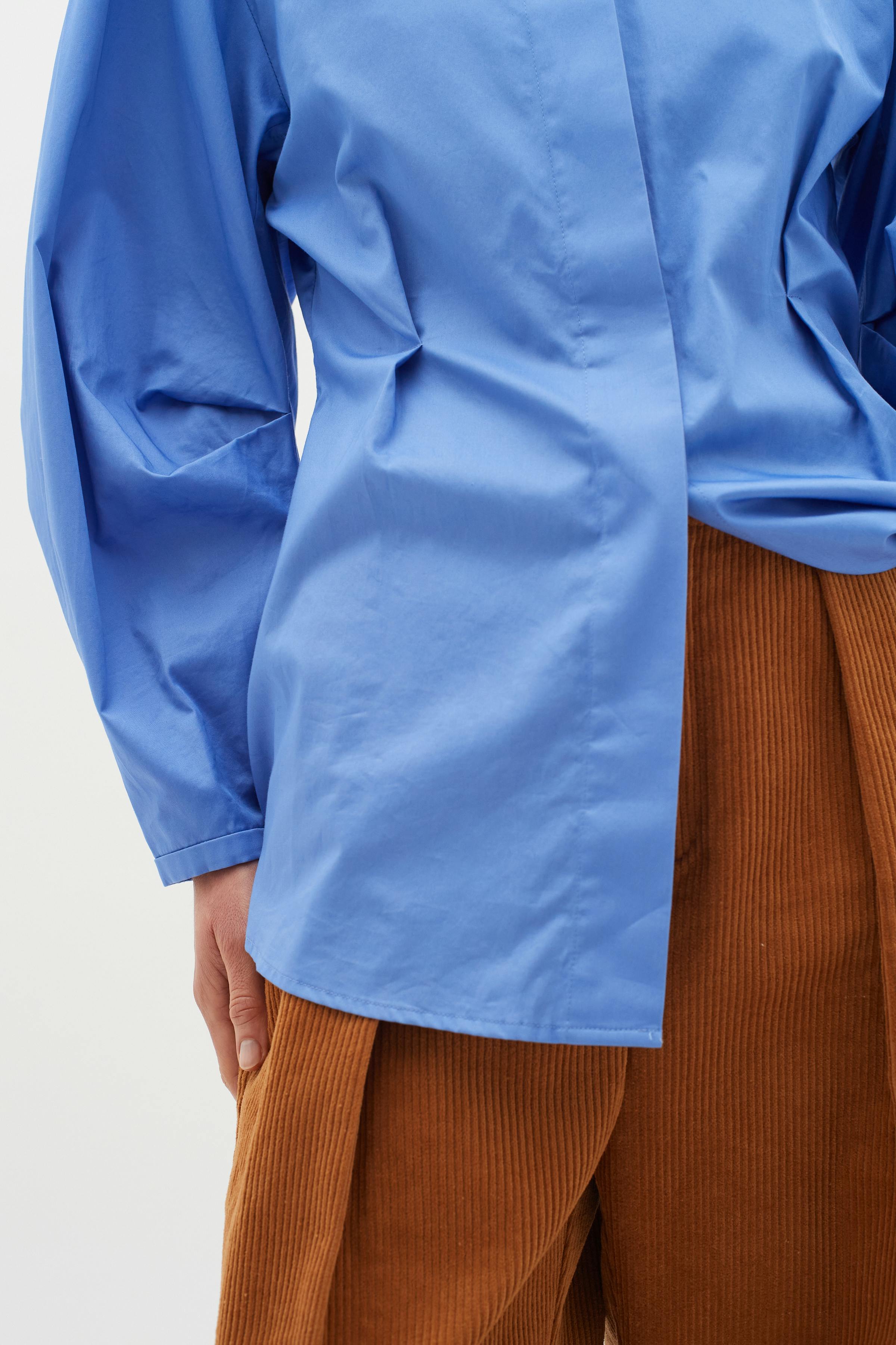 TalluaIW Hourglass Shirt LOOKBOOK DETAIL 30109495-173936