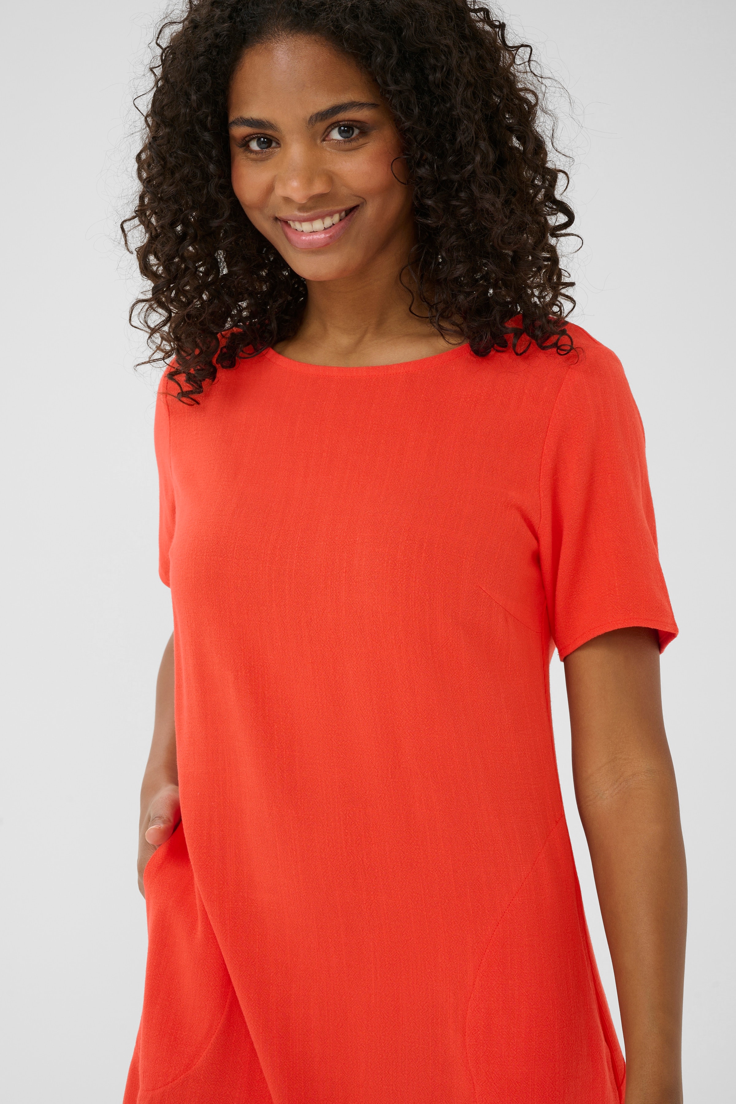 KAliny Lin Kjole LOOKBOOK DETAIL 10505731-108642