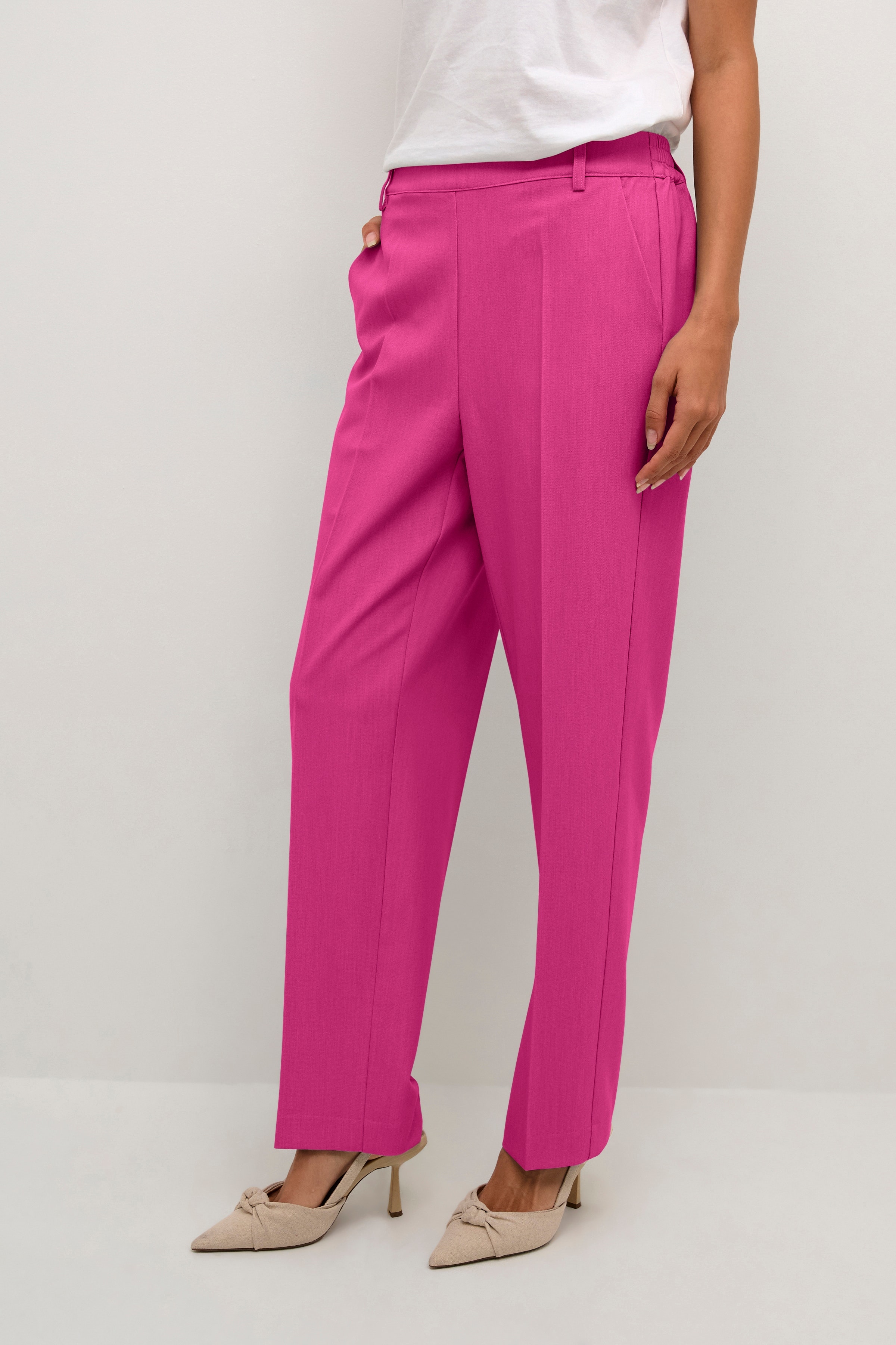 KAsakura Trousers LOOKBOOK FRONT 10506858-192434