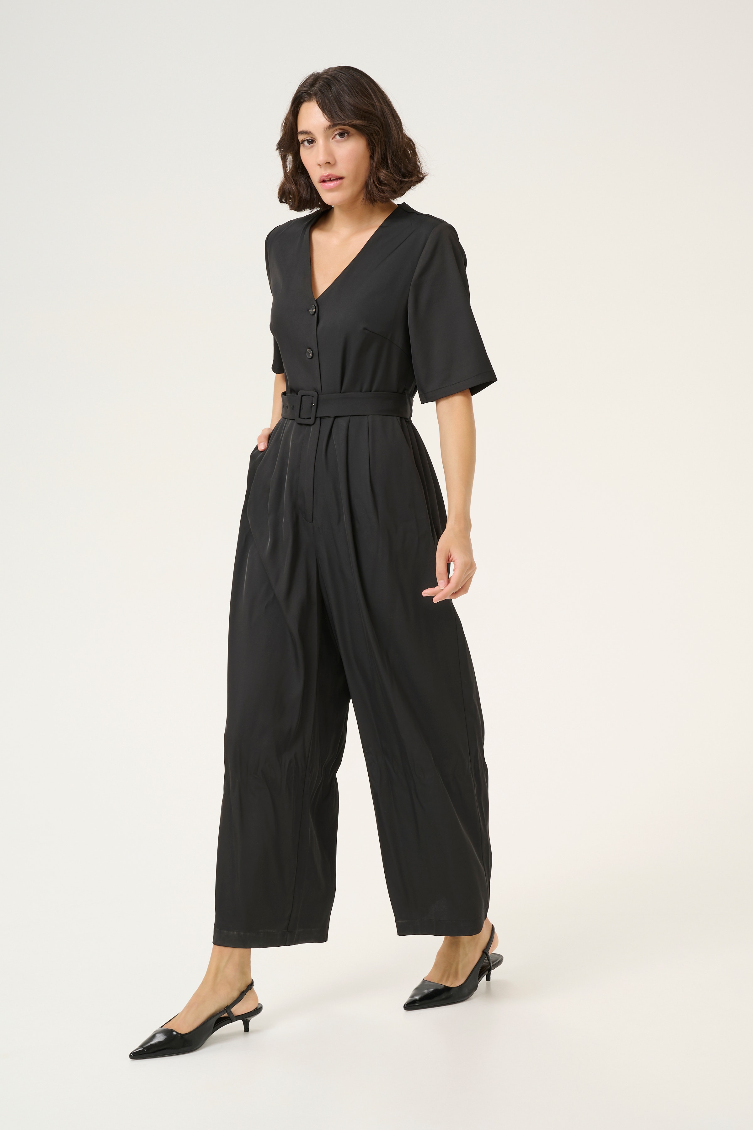 KAjiana Jumpsuit LOOKBOOK FRONT 10509659-100121