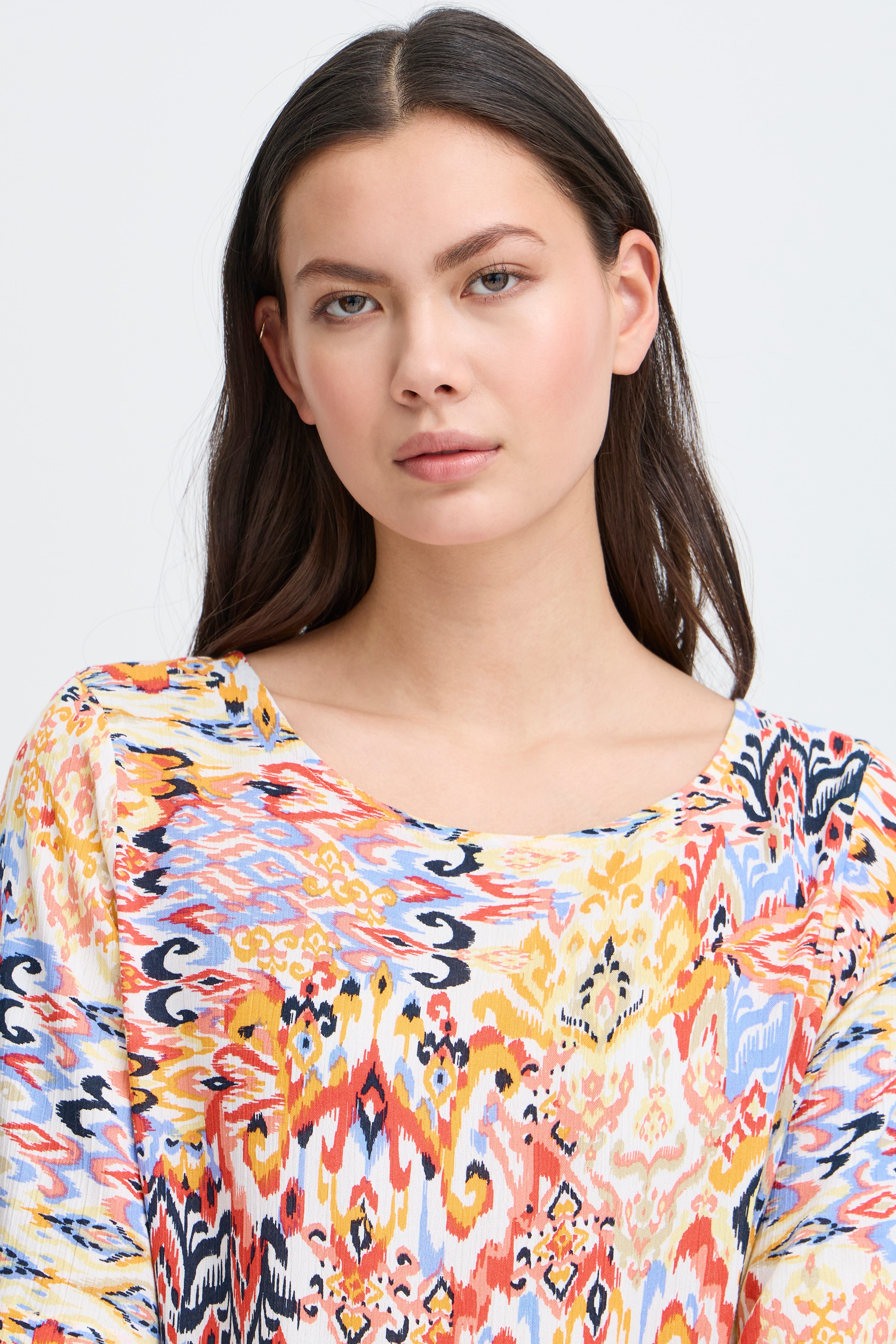 Kortermet bluse LOOKBOOK DETAIL 20122971-204485