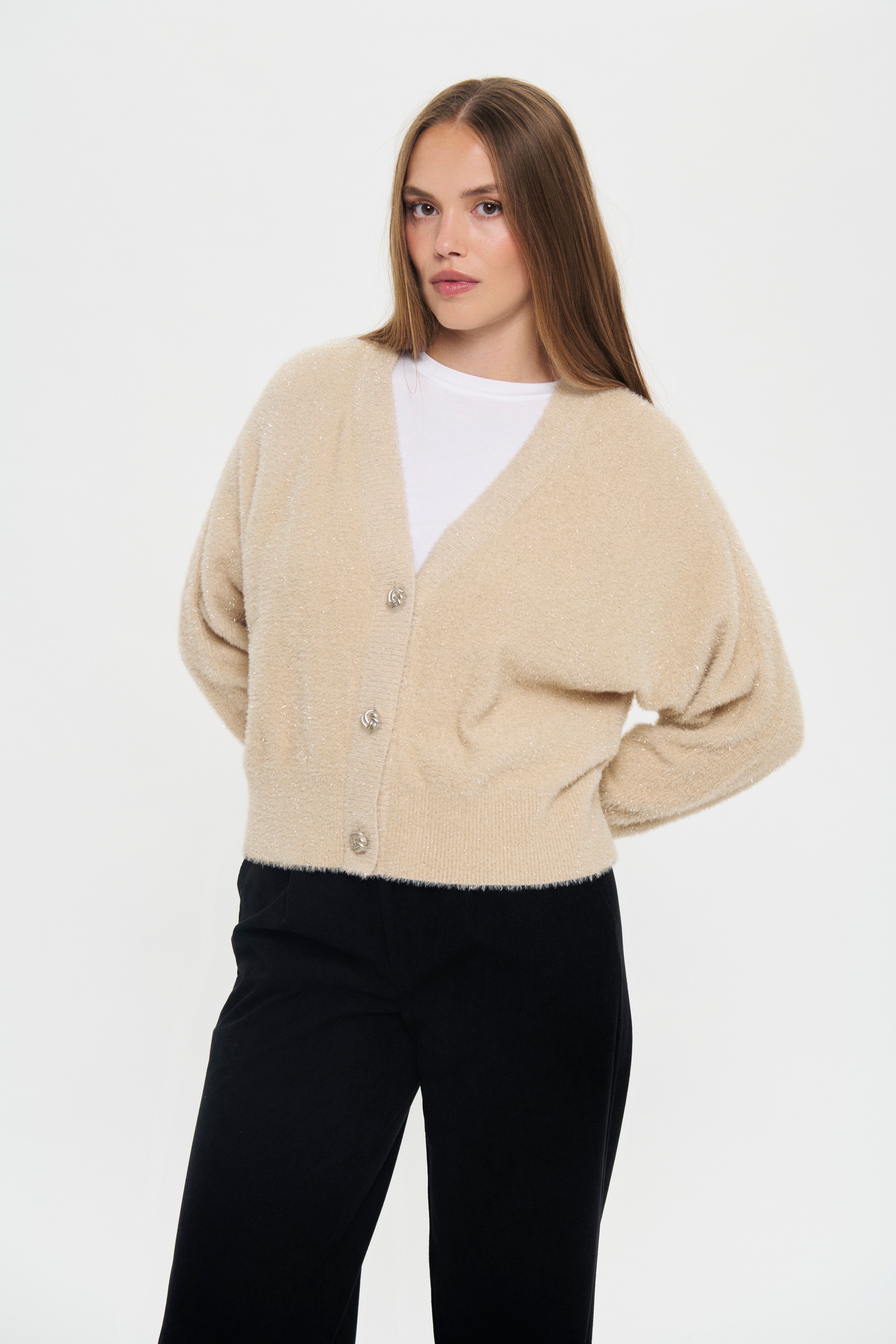 NushaSZ Cardigan LOOKBOOK FRONT 30514594-131008