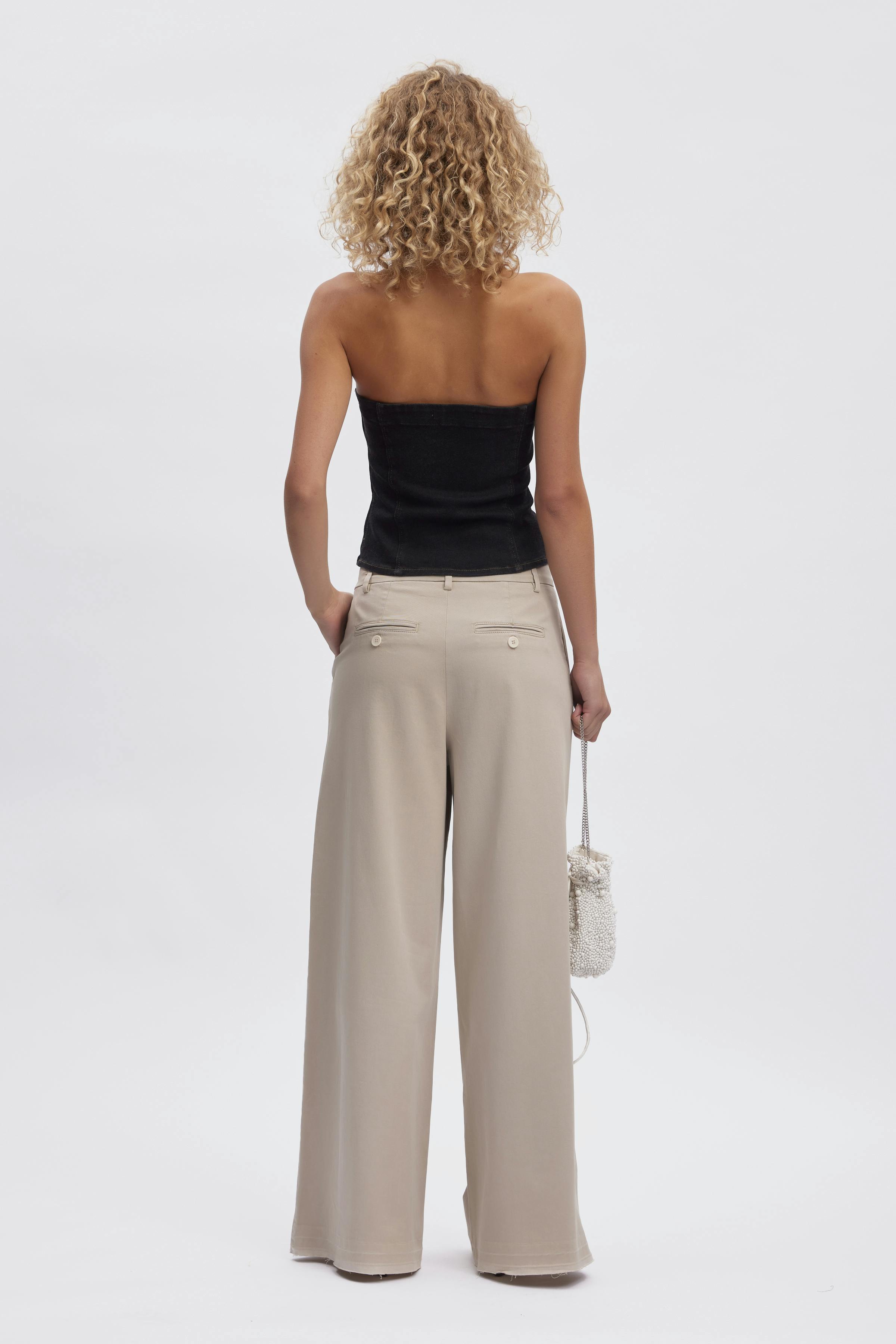 ChinellaGZ Trousers LOOKBOOK BACK 10909243-161102