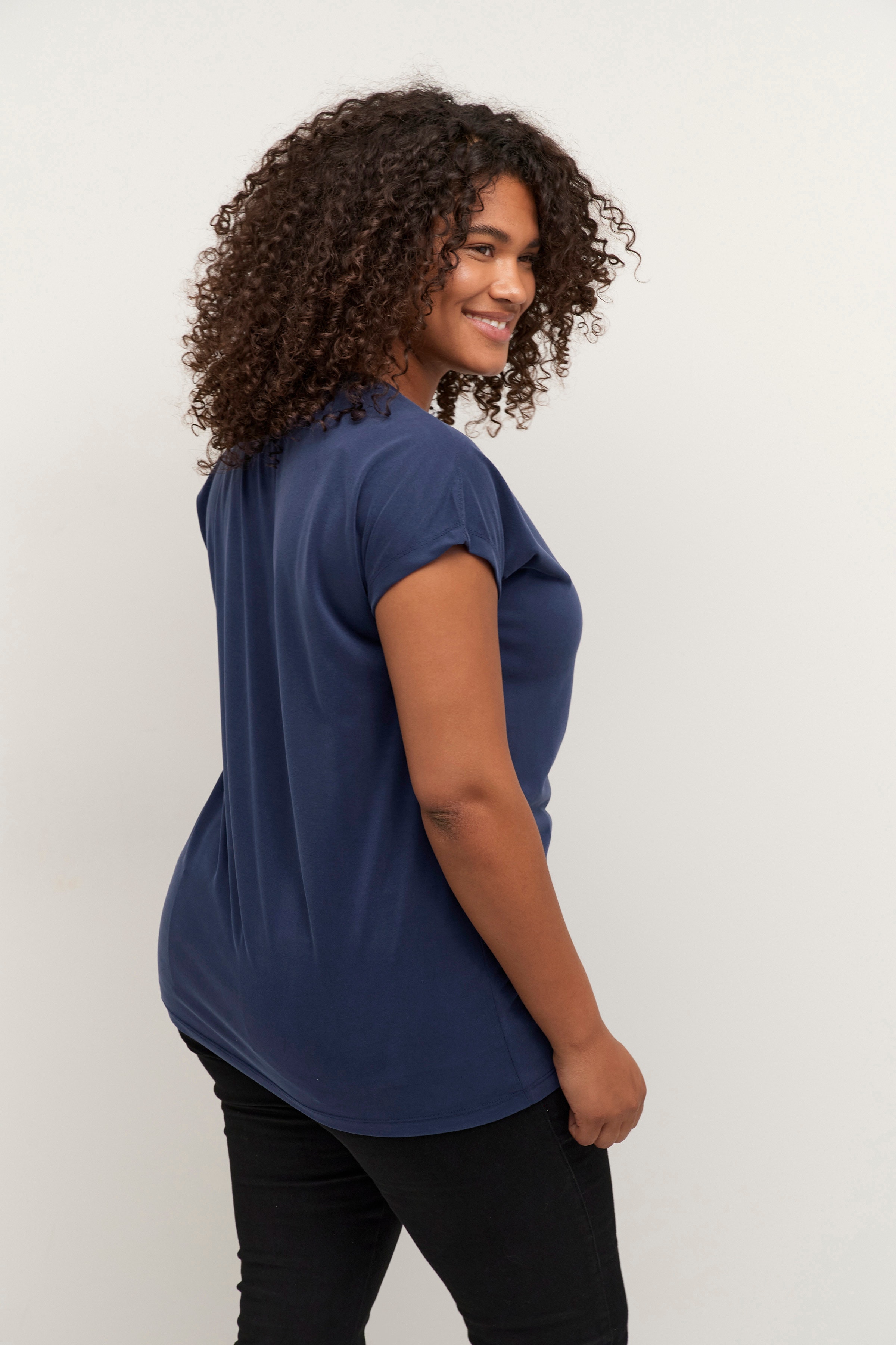 KClina T-shirt LOOKBOOK BACK 10580080-52737