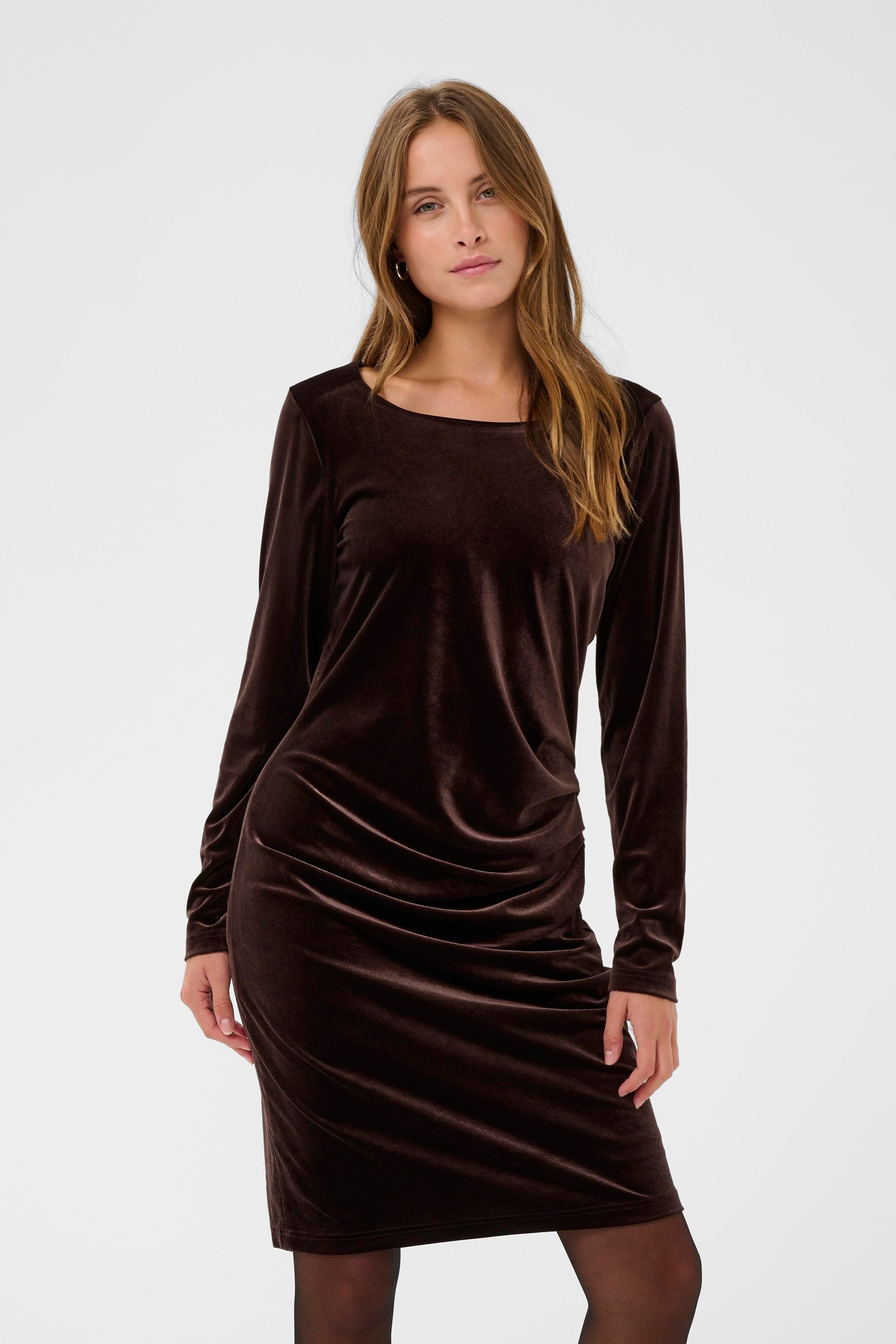 Kelly Velourkjole LOOKBOOK FRONT 10501495-191111